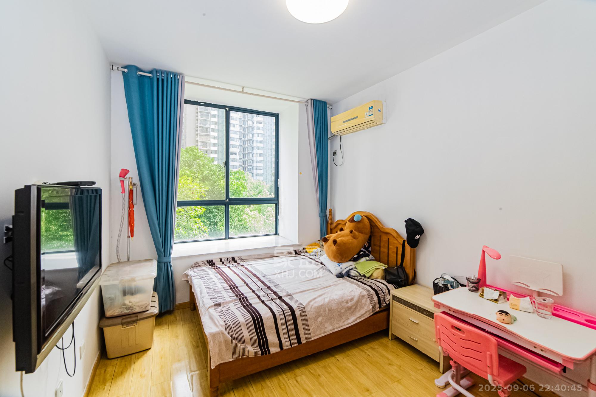 湘江世纪城星江苑  3室2厅1卫    95.8万卧室