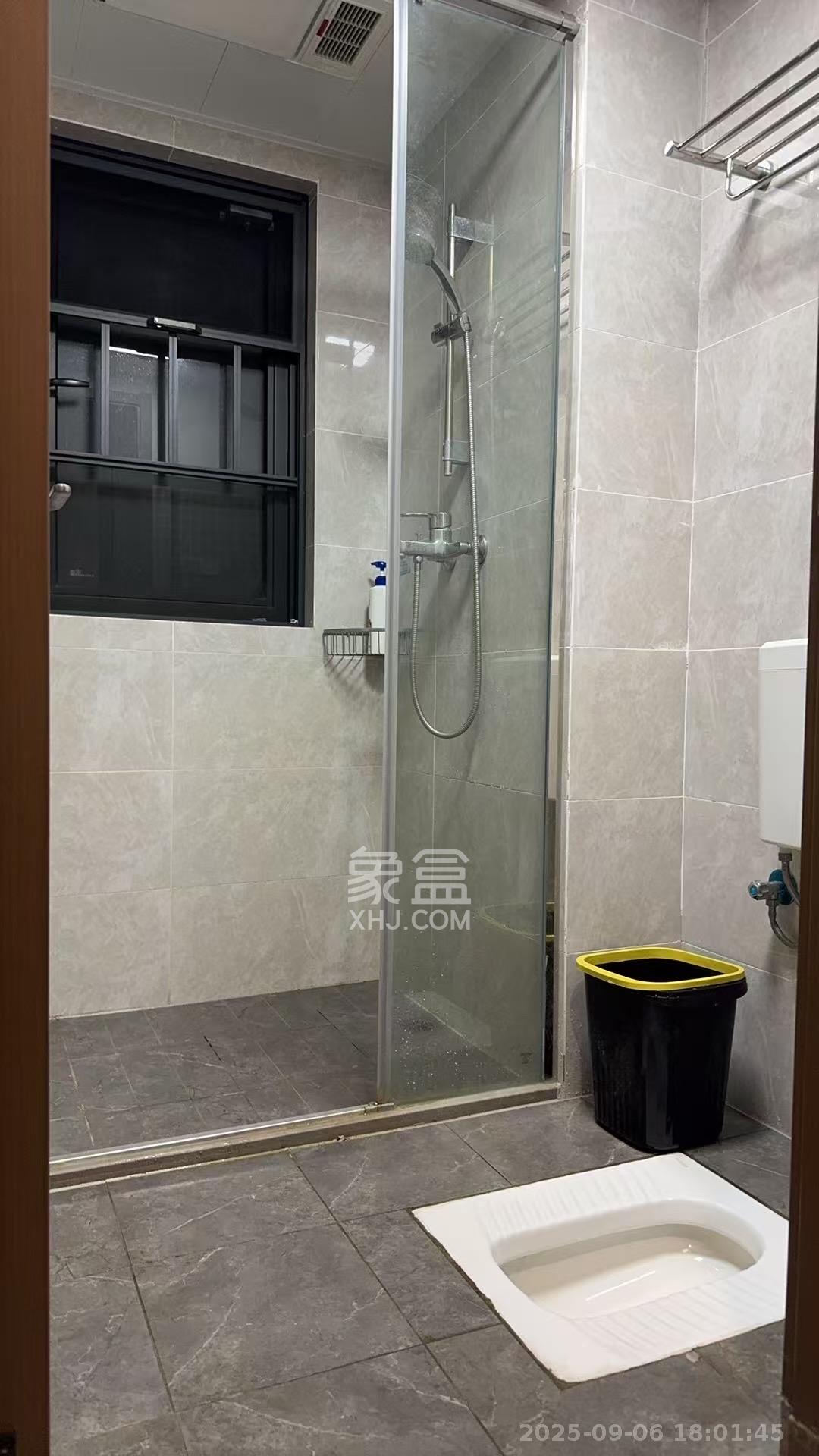 中交凤鸣九章  3室2厅2卫   2200.00元/月室内图