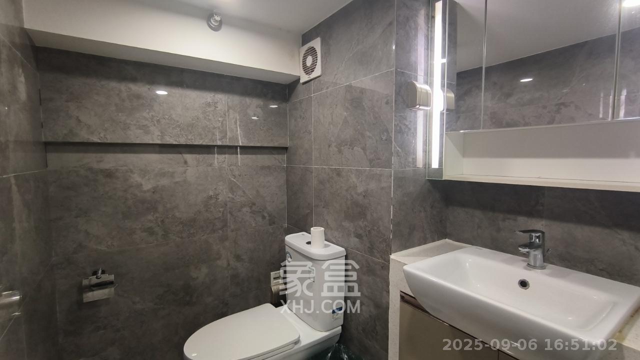 华远华时代  4室1厅2卫   5000.00元/月室内图