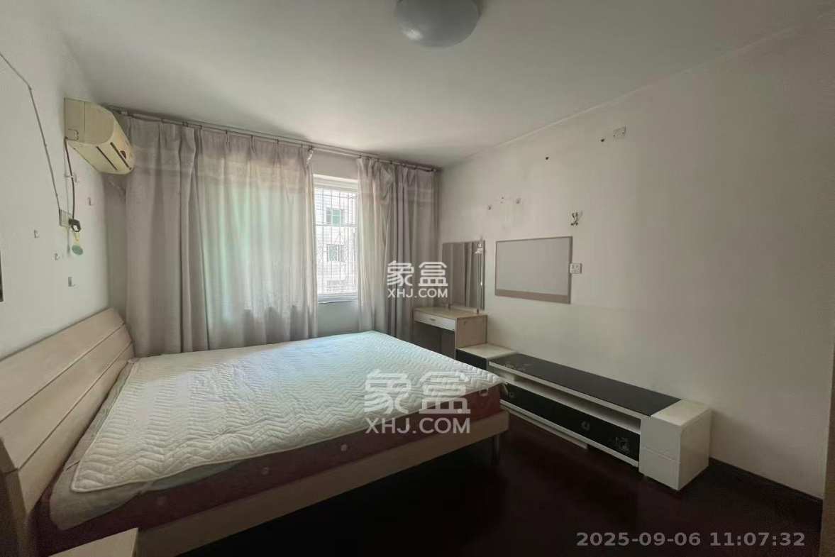 新运公寓  2室2厅1卫    2100.0元/月 新运公寓  2室2厅1卫    2100.0元/月室内图