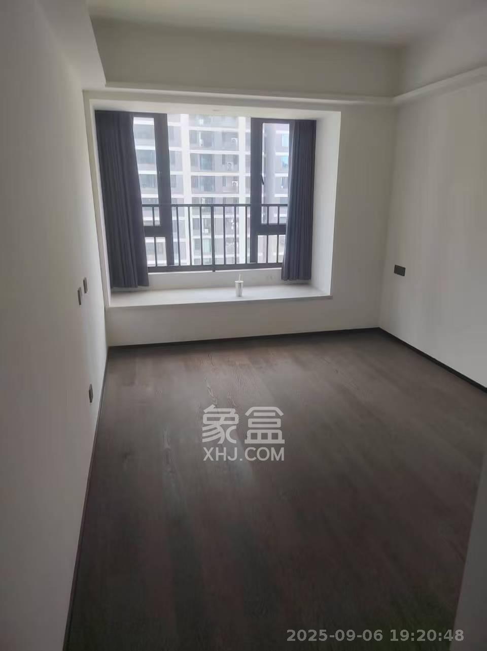 万科森林公园  3室2厅2卫    2500.0元/月室内图