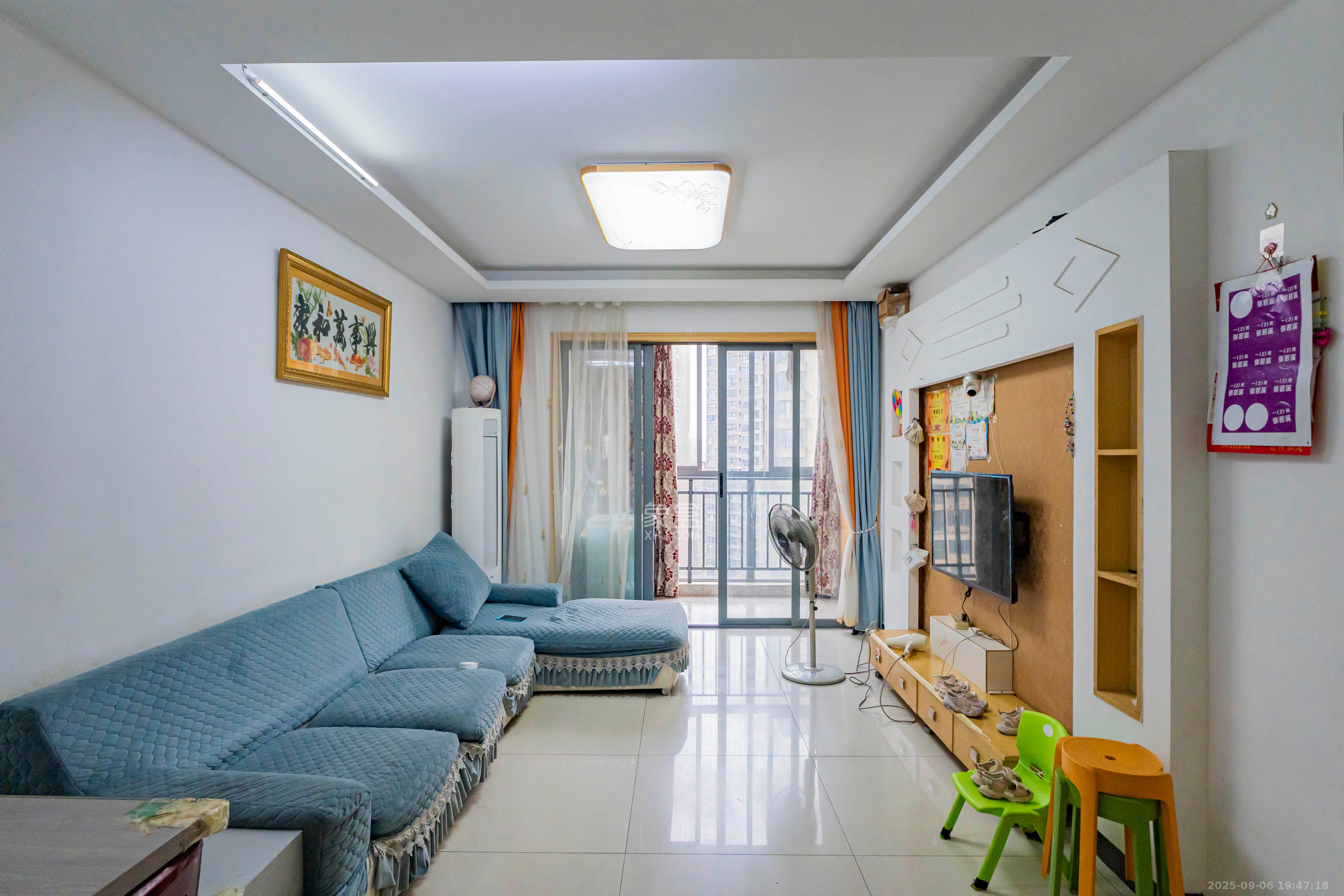 月畔湾  2室2厅1卫    81.0万 月畔湾  2室2厅1卫    81.0万客厅