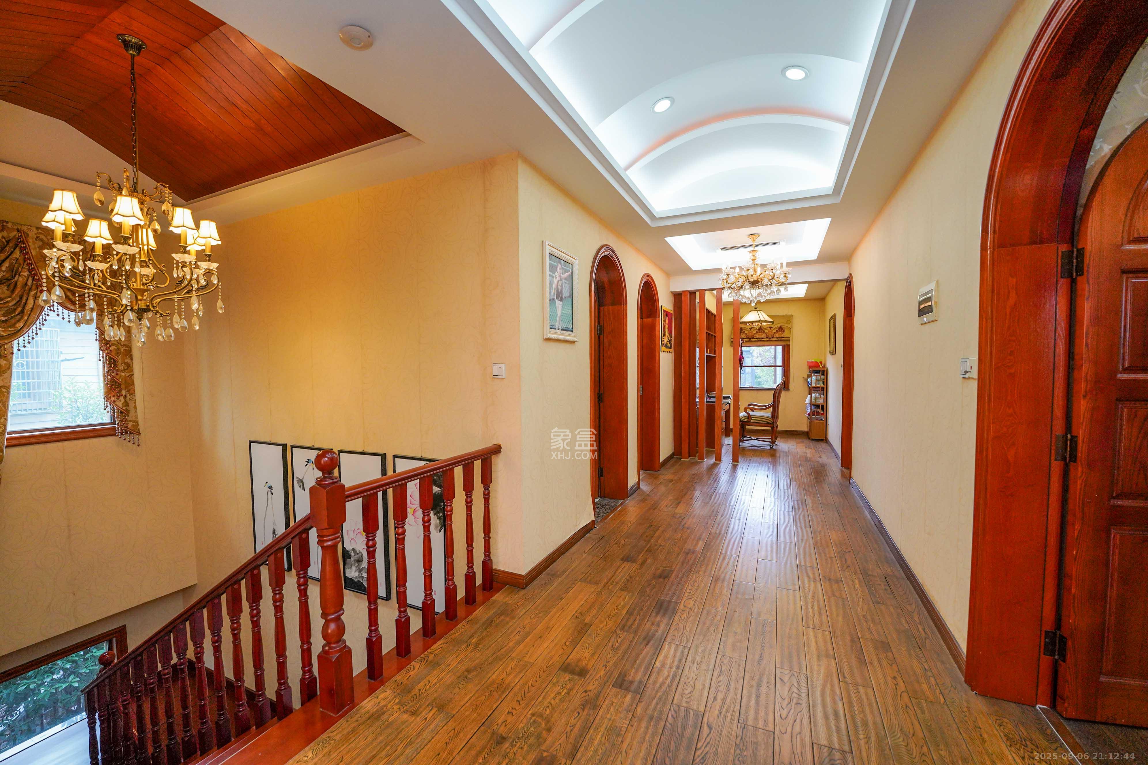 保利阆峰云墅 5室2厅4卫 868.0万 保利阆峰云墅 5室2厅4卫 868.0万其他