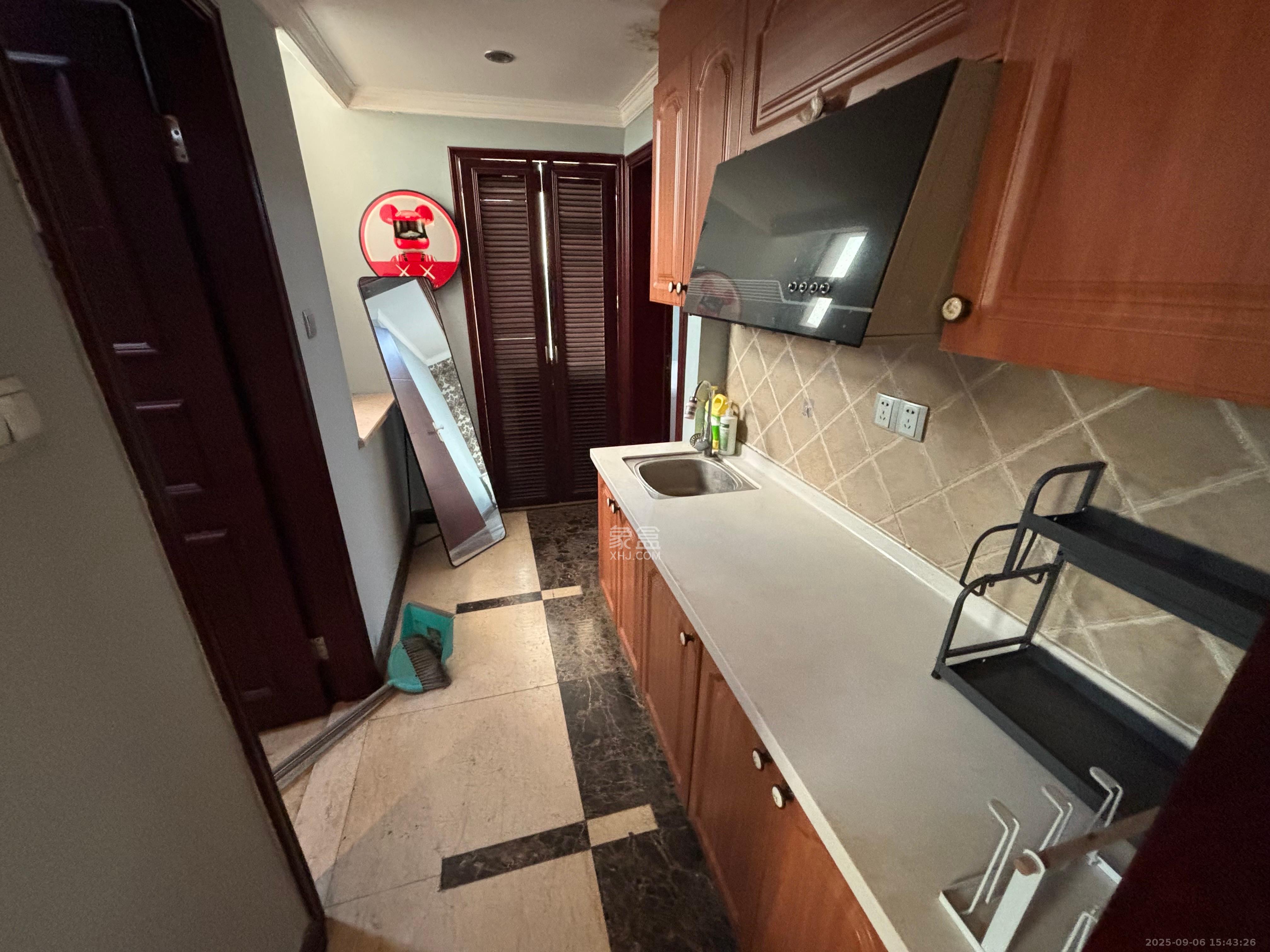 沁园春御院 1室1厅1卫 1800.0元/月 沁园春御院 1室1厅1卫 1800.0元/月室内图