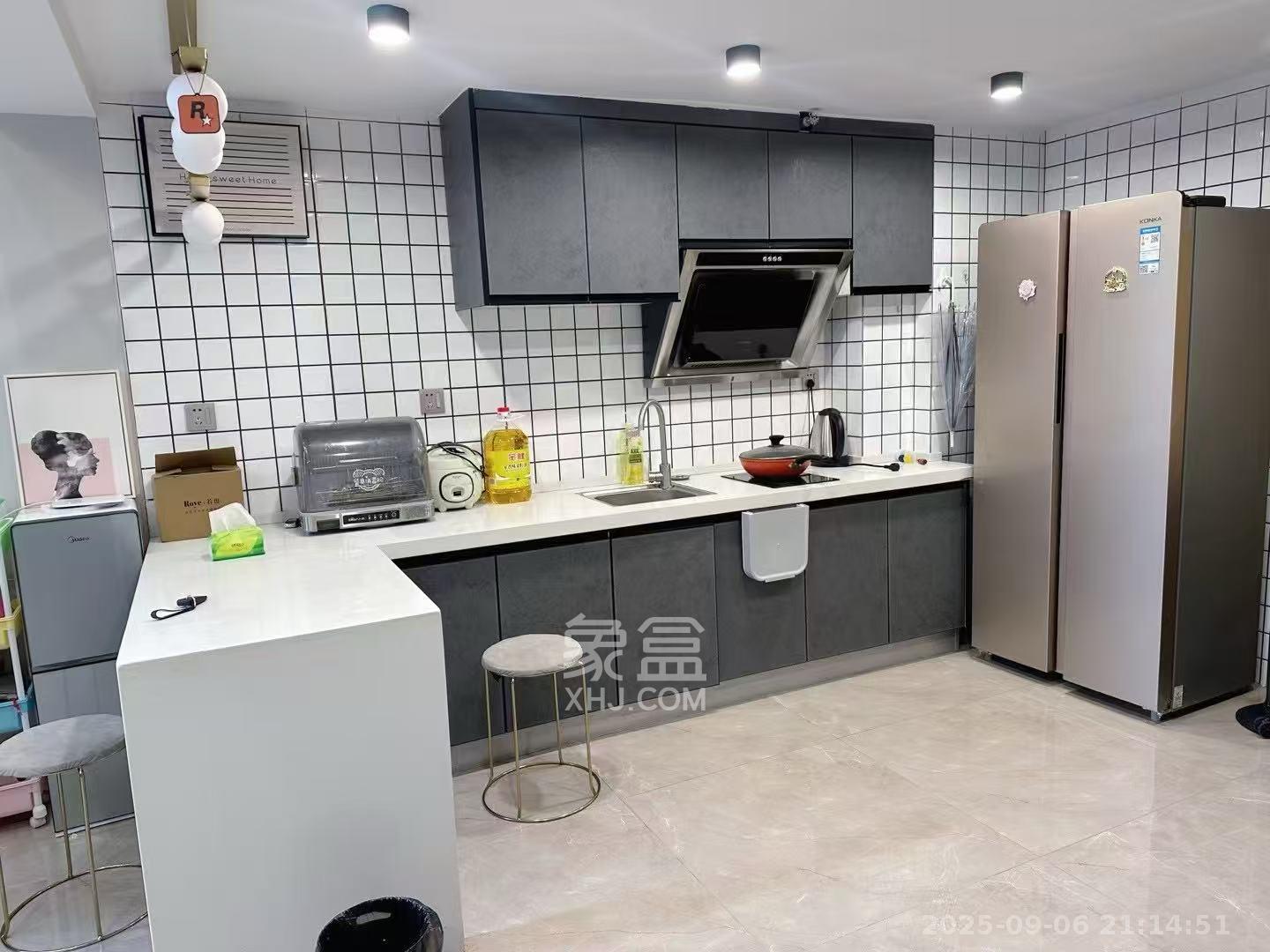 明昇壹城（明昇时代广场）三期  2室1厅1卫    2700.0元/月室内图