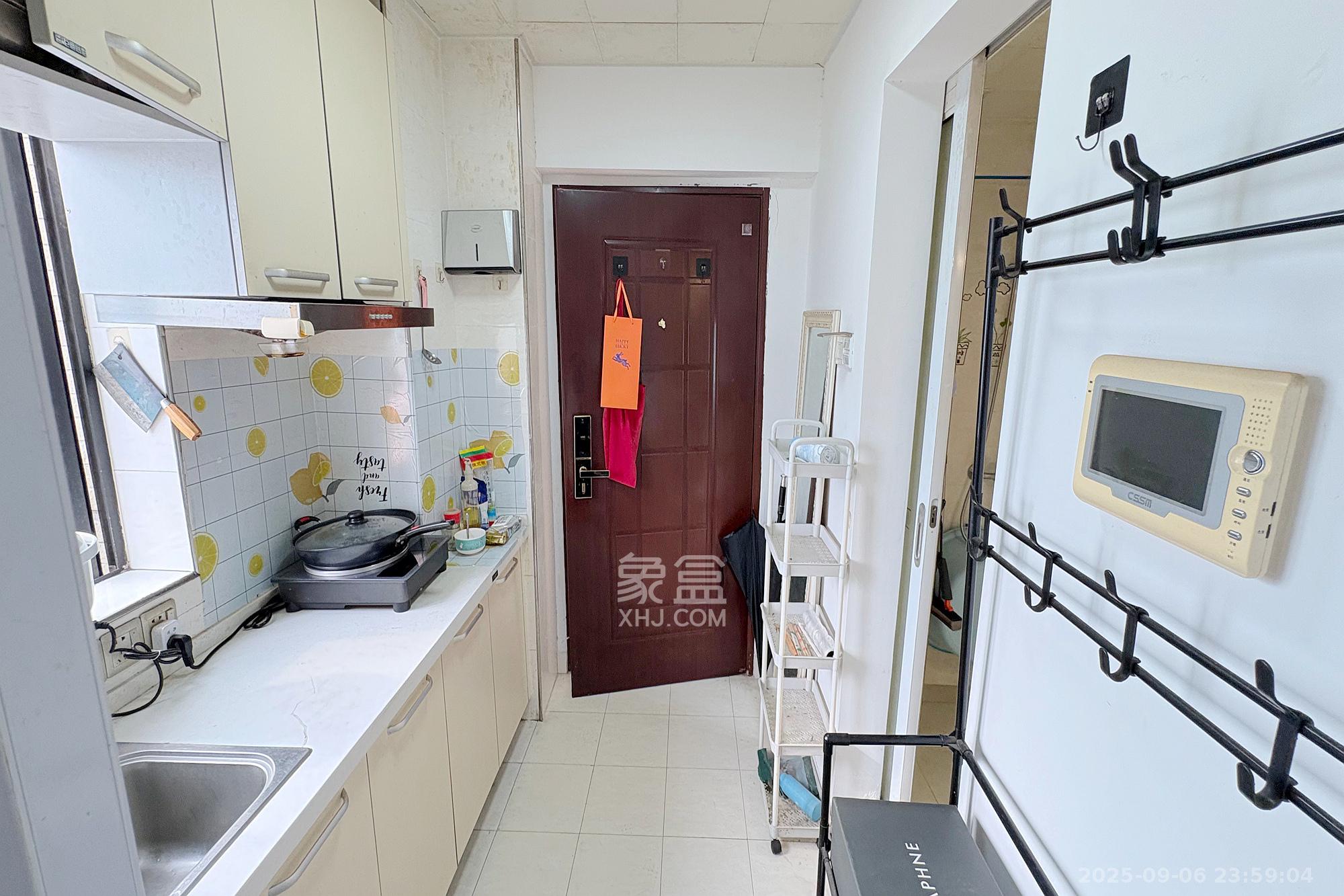 锦泰东环国际  1室1厅1卫    32.0万厨房