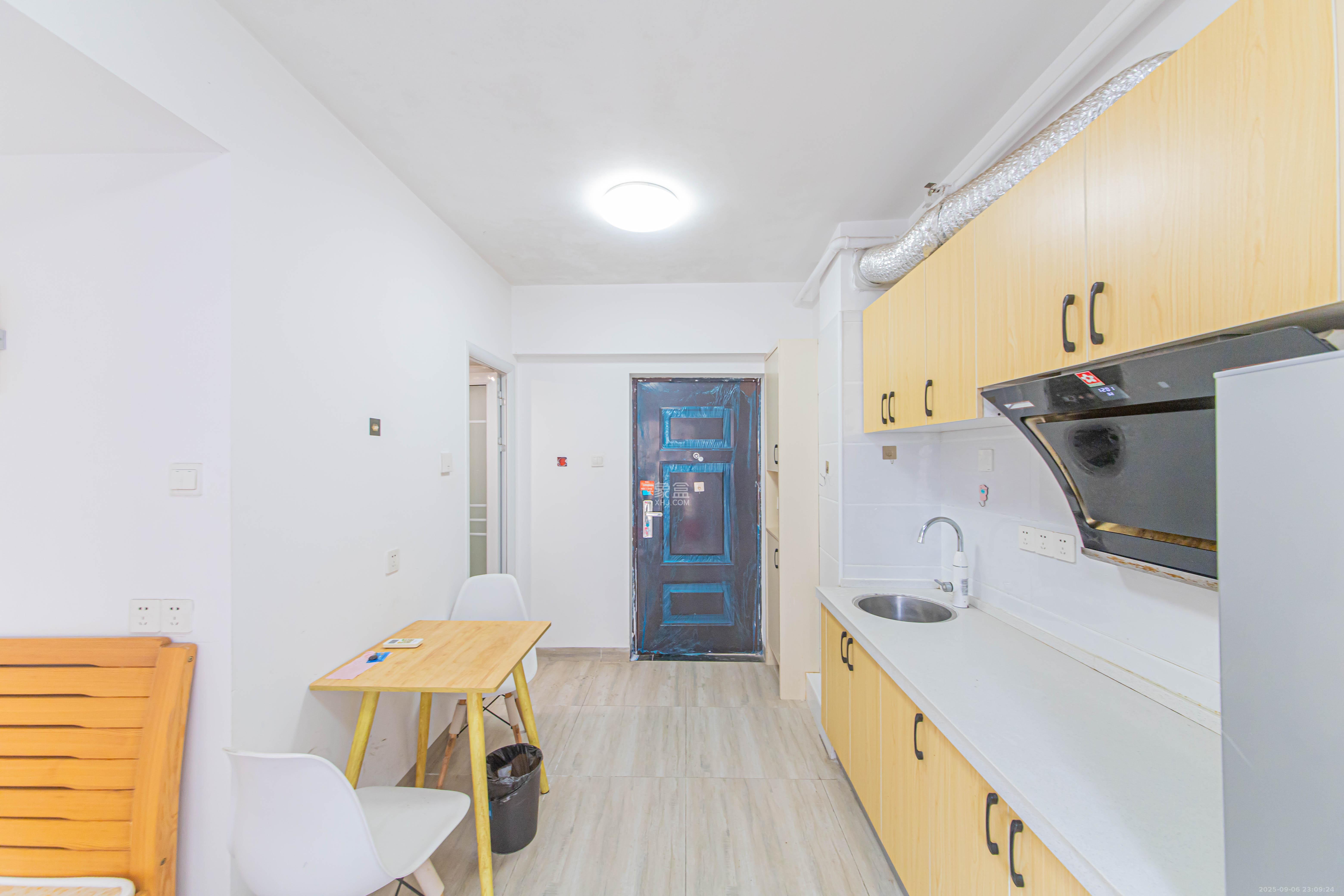 中建芙蓉嘉苑 1室1厅1卫 16.0万 中建芙蓉嘉苑 1室1厅1卫 16.0万厨房