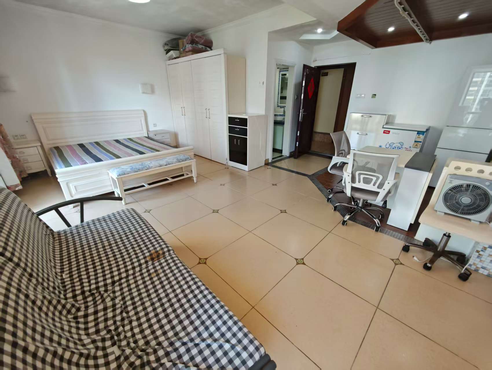 听海南国印象 1室0厅1卫 2000.0元/月 听海南国印象 1室0厅1卫 2000.0元/月室内图