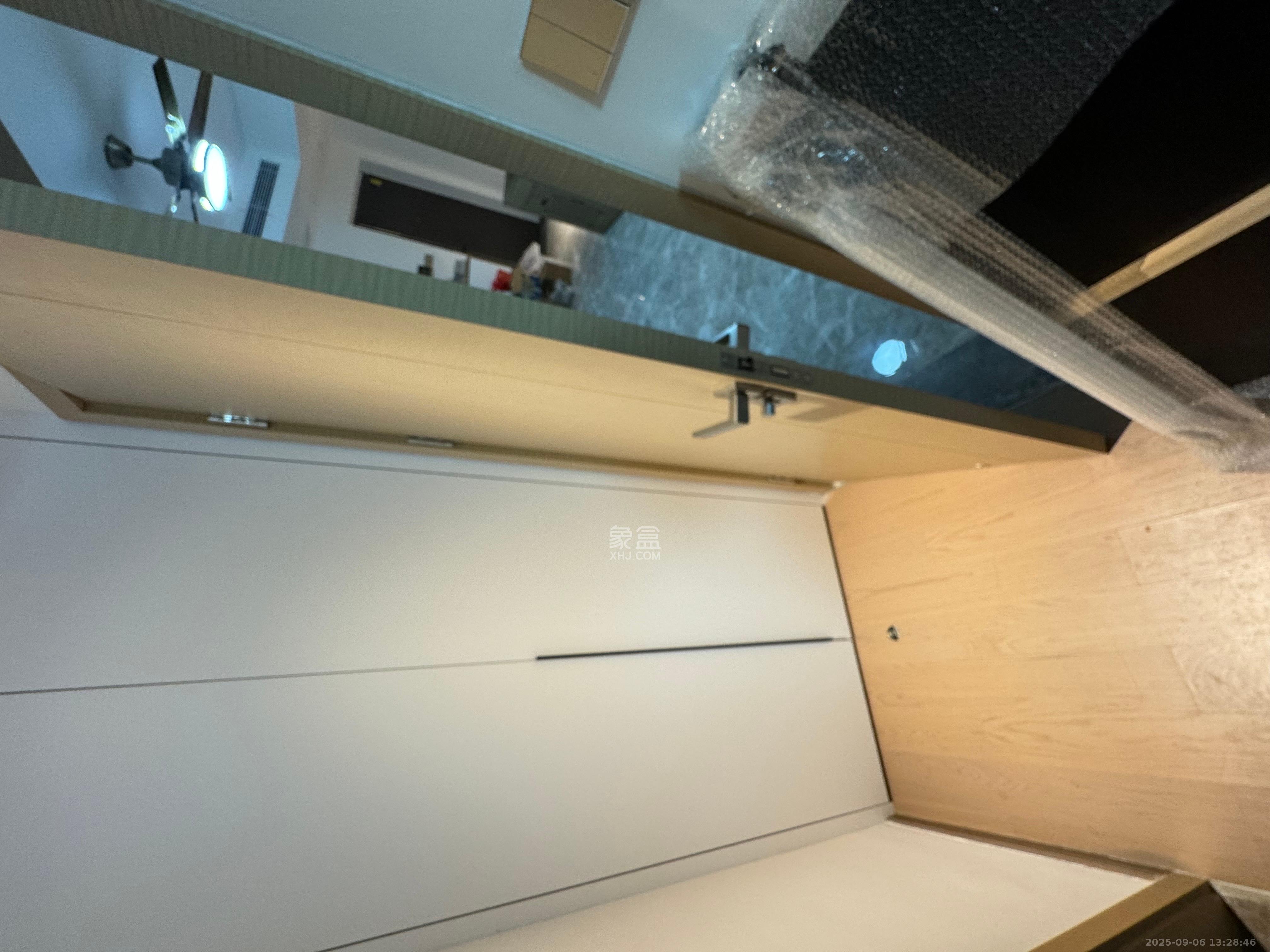 复地滨江金融中心  3室2厅2卫    4000.0元/月室内图