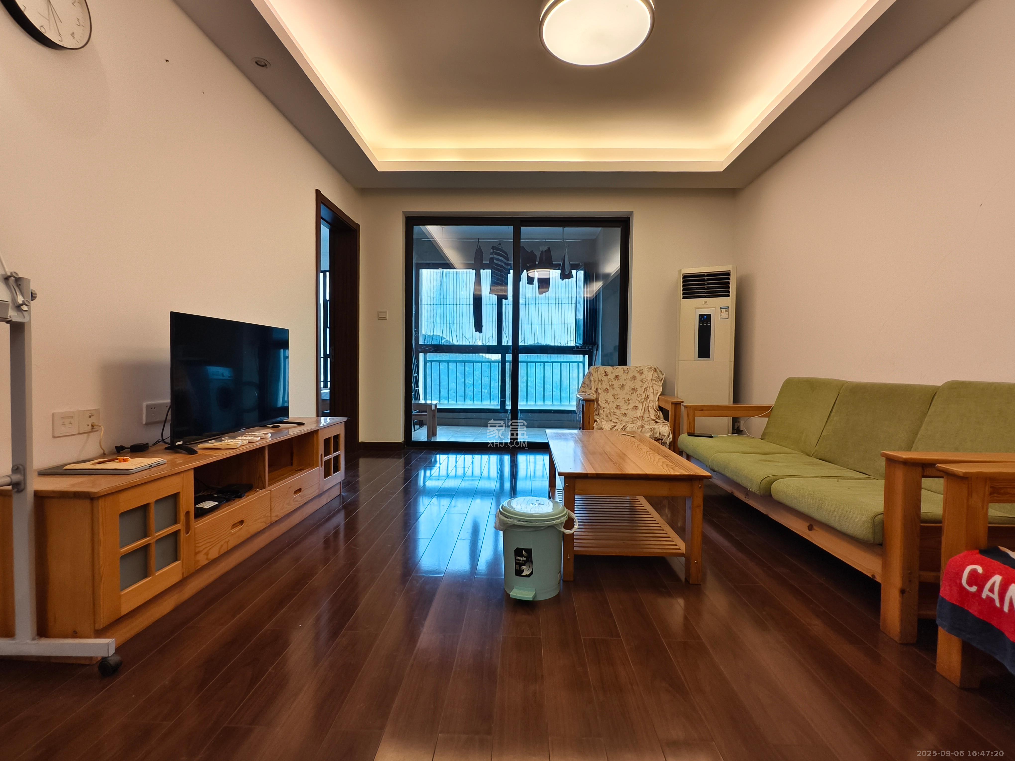 万科里梅溪郡 3室2厅1卫 3380.0元/月 万科里梅溪郡 3室2厅1卫 3380.0元/月室内图