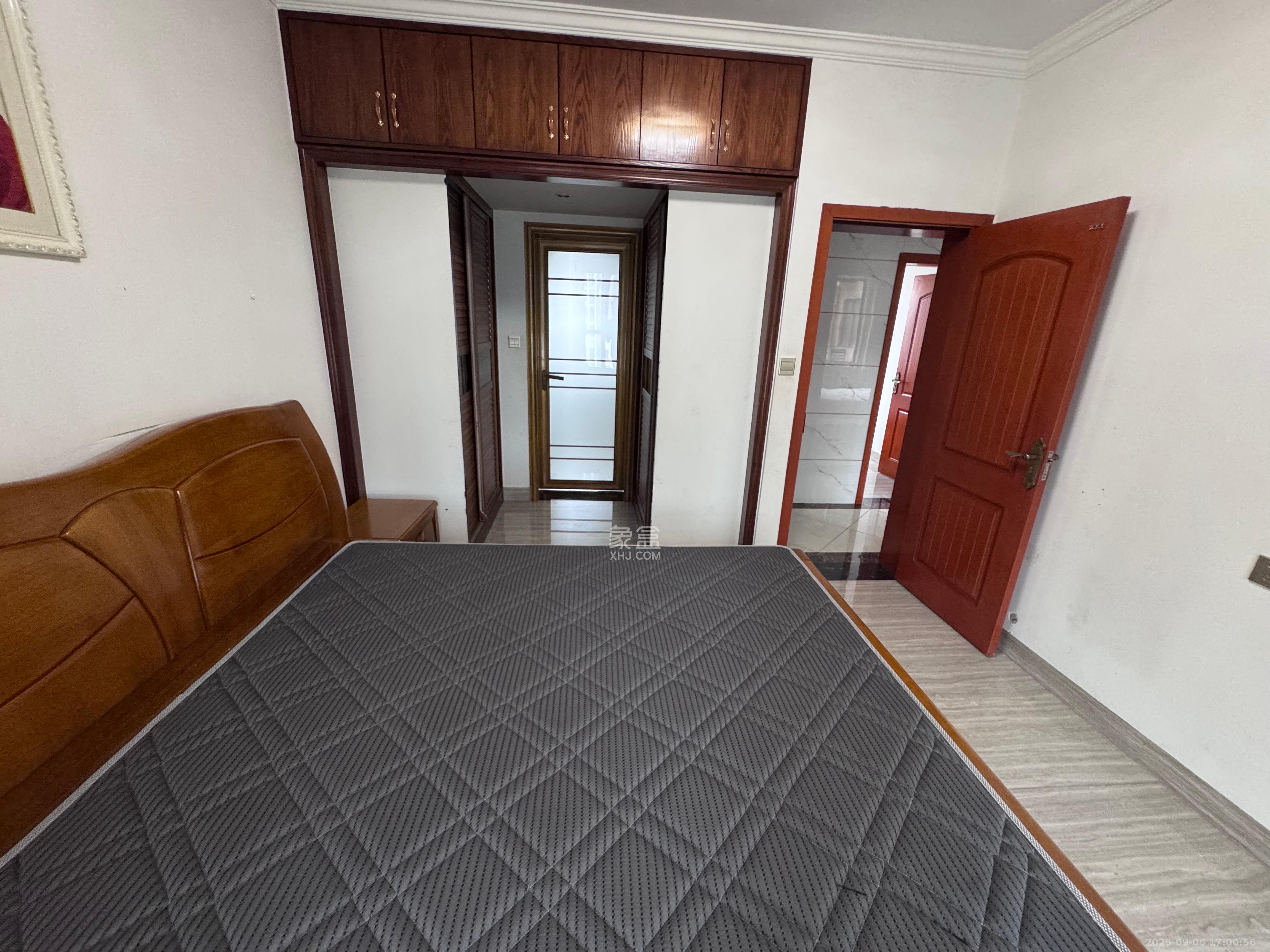 和泓梅溪四季  4室2厅2卫    3400.0元/月室内图