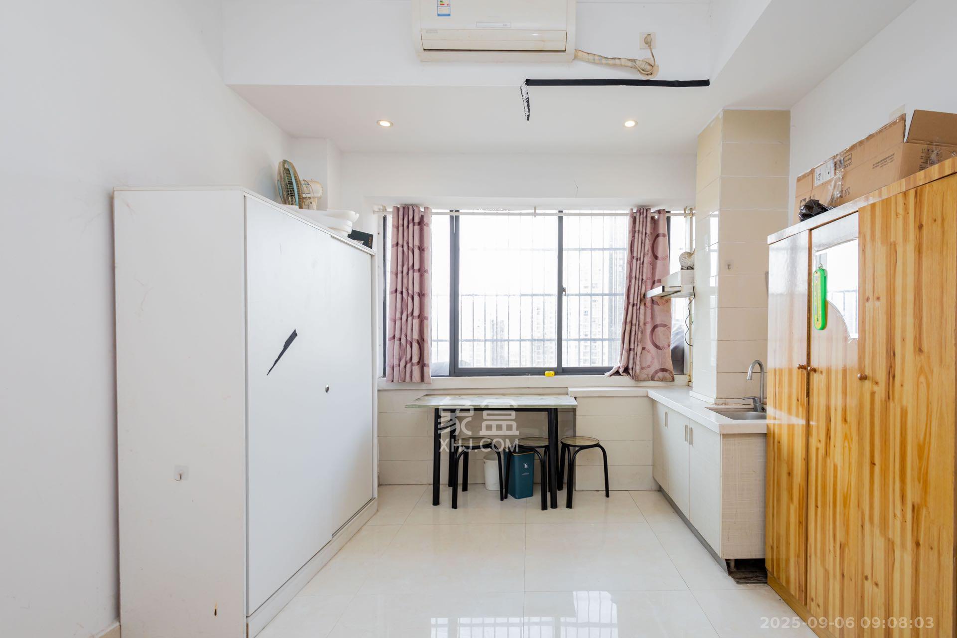 佐佑大厦  1室1厅1卫    800.0元/月室内图