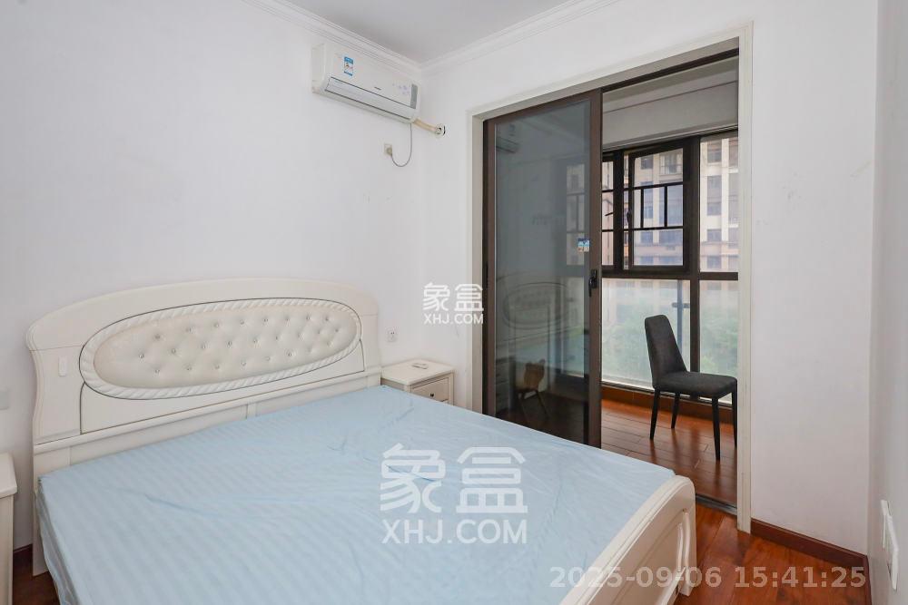 南山雍江汇(滨江国际新城) 3室2厅1卫 3000.0元/月 南山雍江汇(滨江国际新城) 3室2厅1卫 3000.0元/月室内图