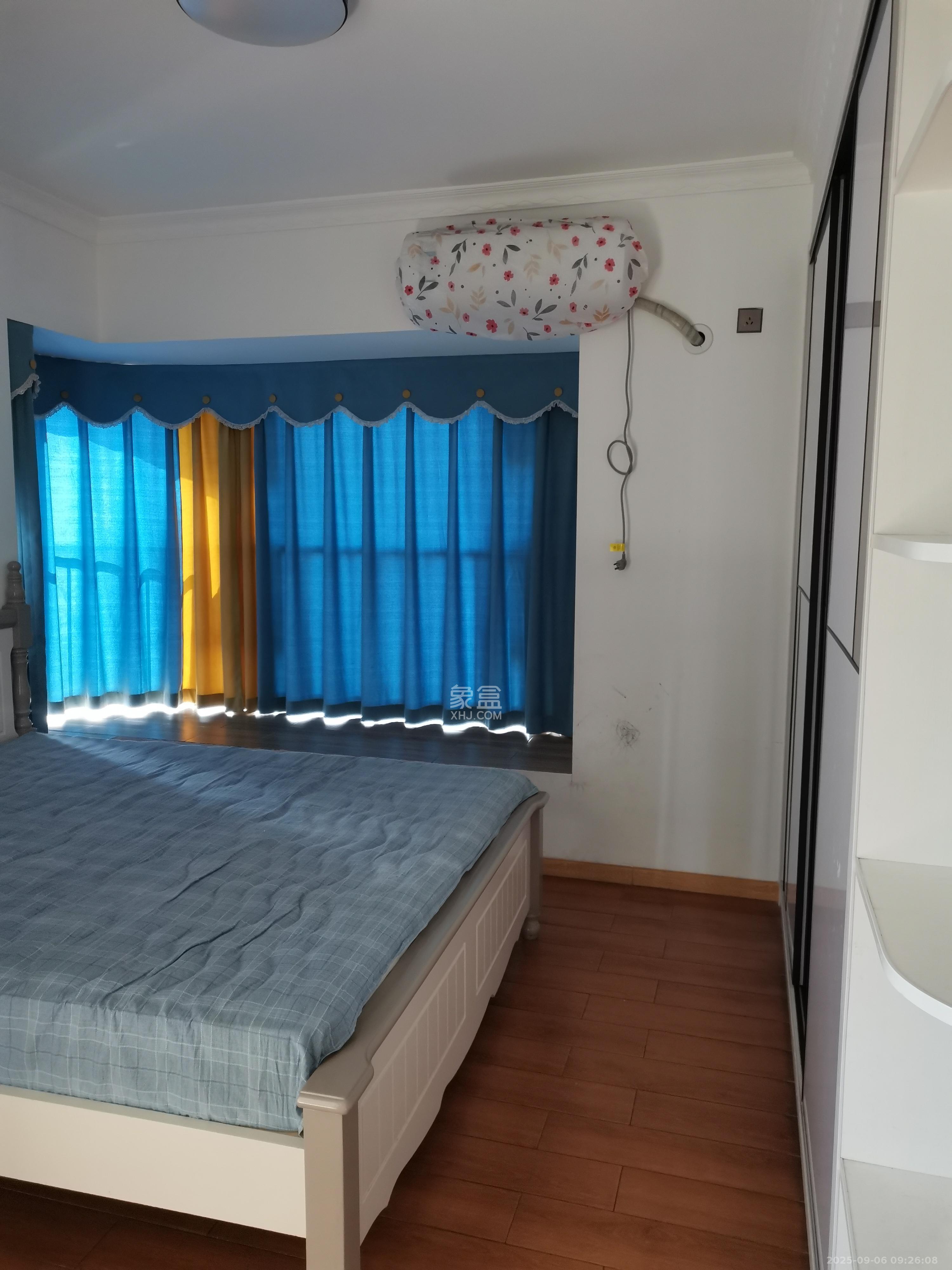 富春山 4室2厅2卫 2800.0元/月 富春山 4室2厅2卫 2800.0元/月室内图