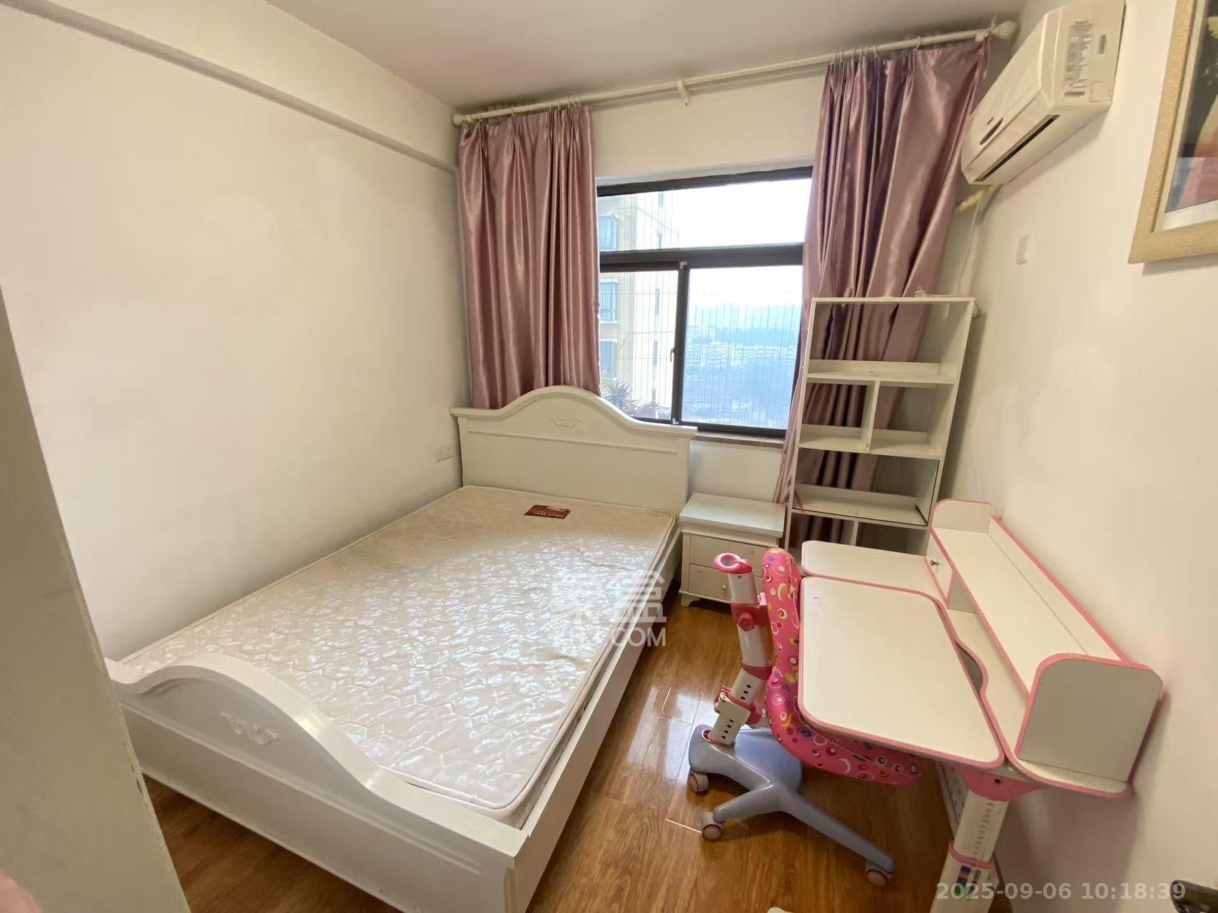 钱隆樽品(一、二、三期) 3室2厅2卫 2800.0元/月 钱隆樽品(一、二、三期) 3室2厅2卫 2800.0元/月室内图