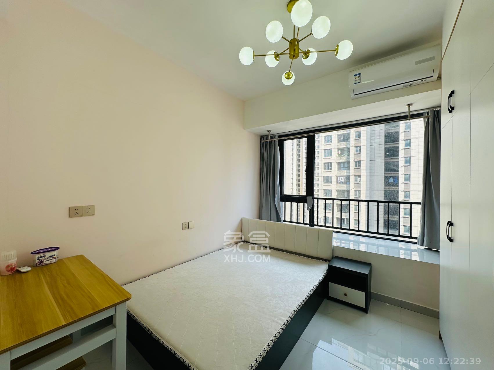 龙湖铂金岛 1室1厅1卫 1500.0元/月 龙湖铂金岛 1室1厅1卫 1500.0元/月室内图