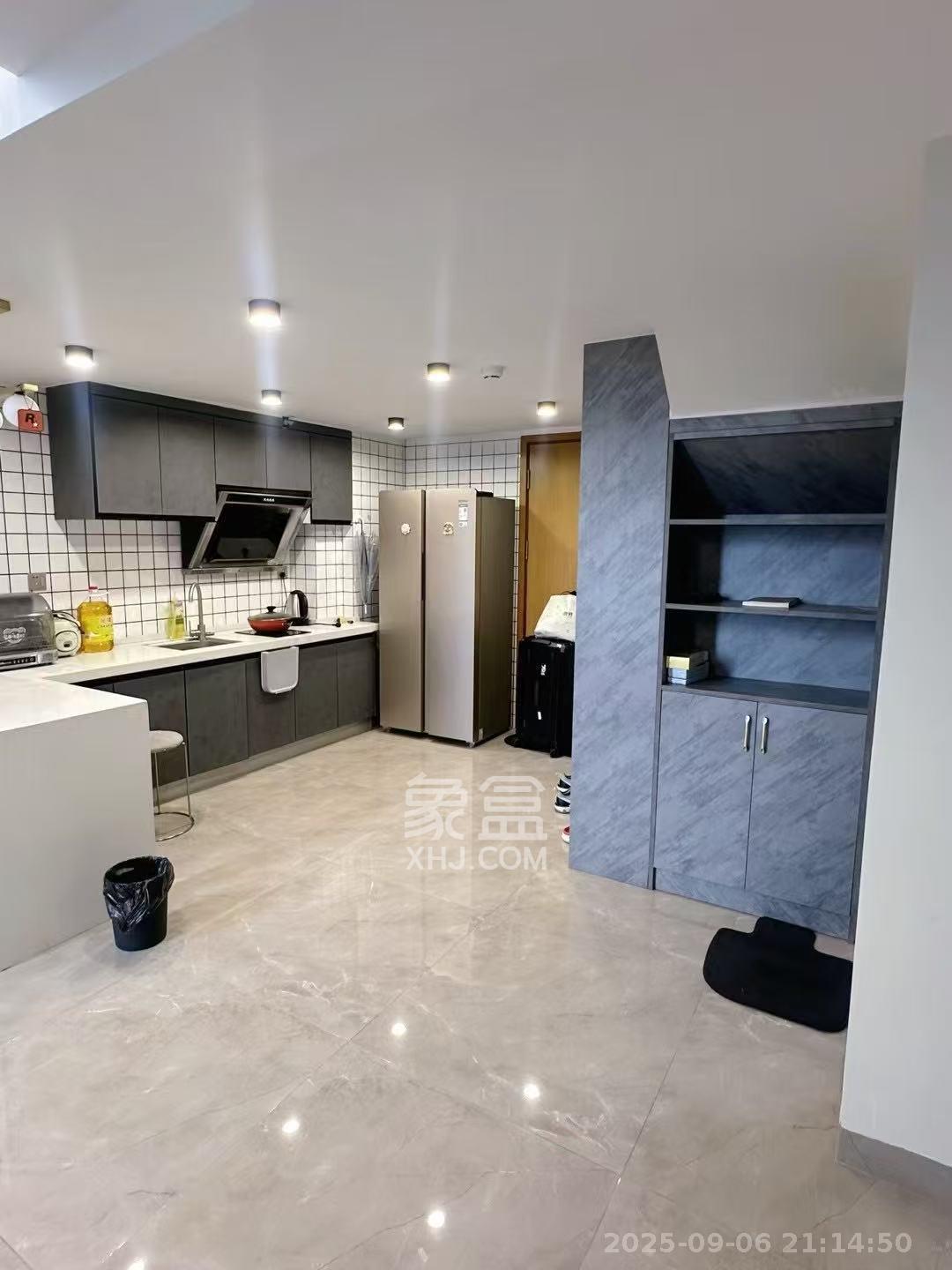 明昇壹城（明昇时代广场）三期  2室1厅1卫    2700.0元/月室内图