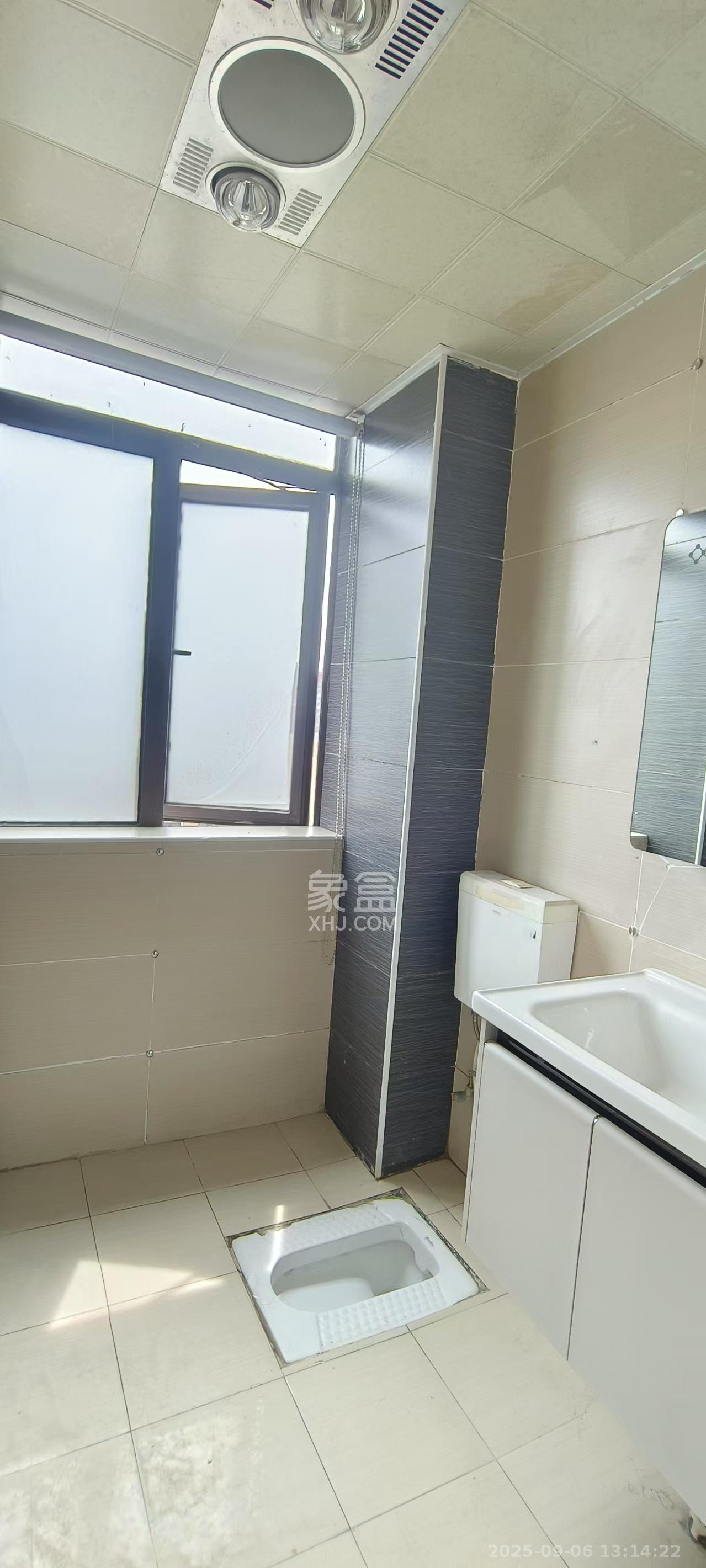 水岸世景  2室2厅1卫    1700.0元/月 水岸世景  2室2厅1卫    1700.0元/月室内图