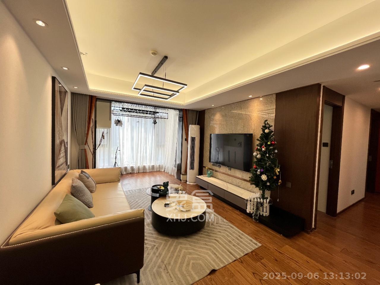 万科里金域滨江  3室2厅2卫   5500.00元/月