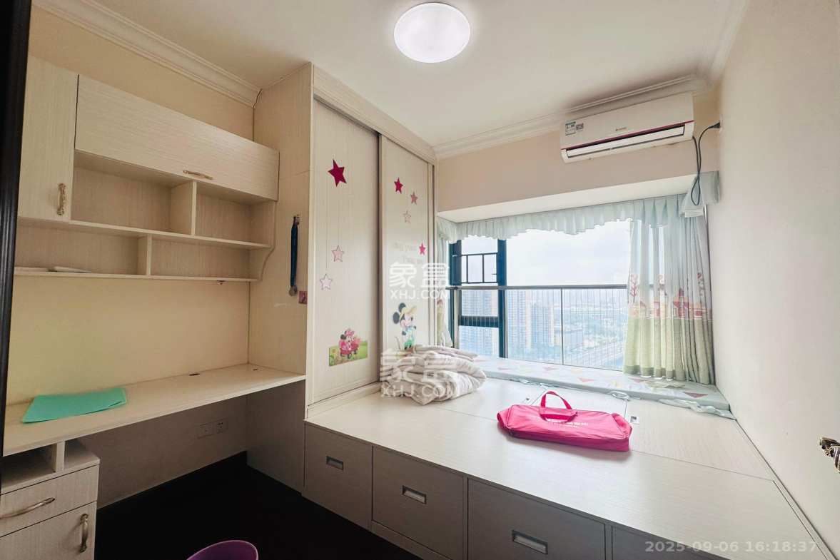 恒大雅苑 2室2厅1卫 2500.0元/月 恒大雅苑 2室2厅1卫 2500.0元/月室内图