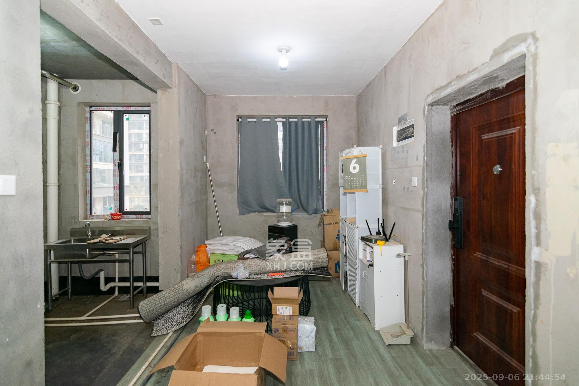 澳海望洲府  3室2厅2卫    59.8万 澳海望洲府  3室2厅2卫    59.8万客厅