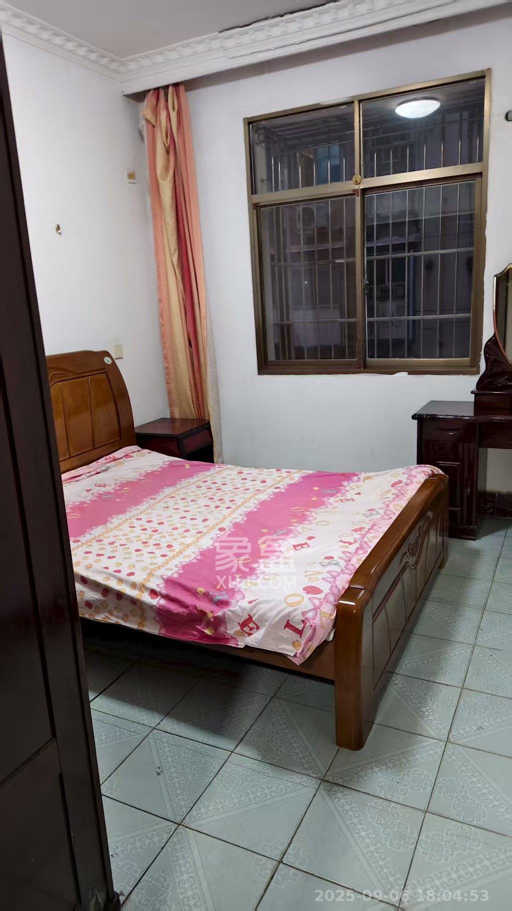 长重机械厂宿舍 2室2厅1卫 1500.0元/月 长重机械厂宿舍 2室2厅1卫 1500.0元/月室内图