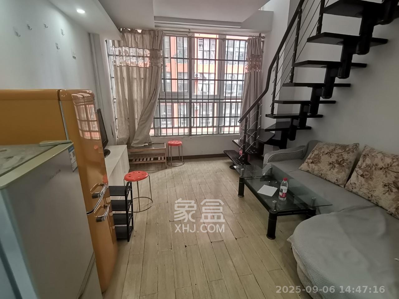 他城(天鸿时代公寓) 2室1厅1卫 1300.0元/月 他城(天鸿时代公寓) 2室1厅1卫 1300.0元/月室内图