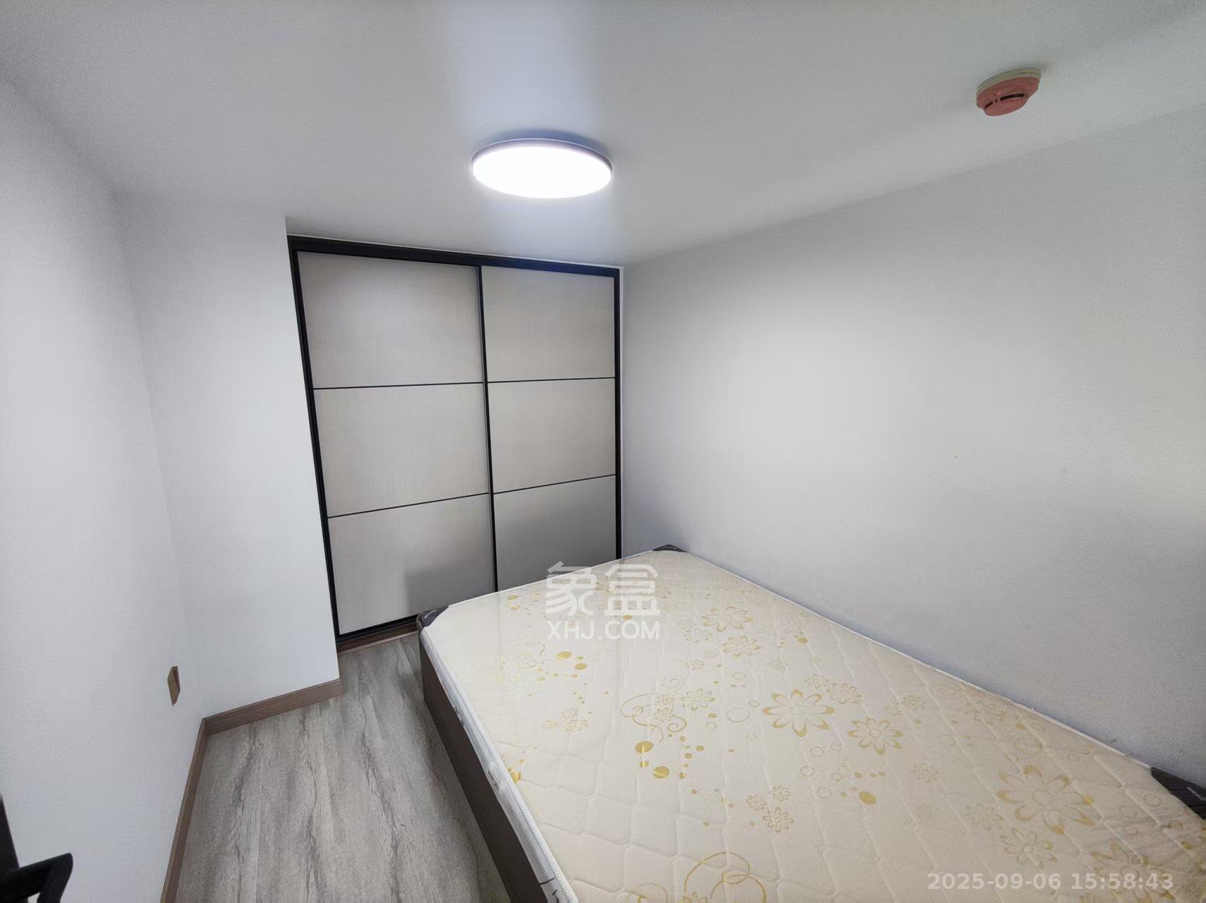 天麓轻奢国际 2室1厅1卫 1350.0元/月 天麓轻奢国际 2室1厅1卫 1350.0元/月室内图