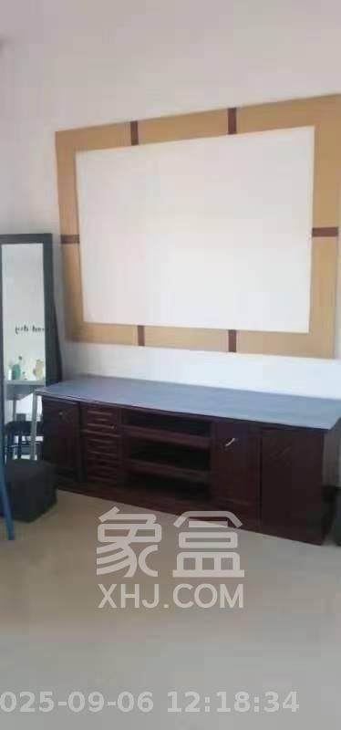 泉水塘小区  1室1厅1卫    1300.0元/月室内图