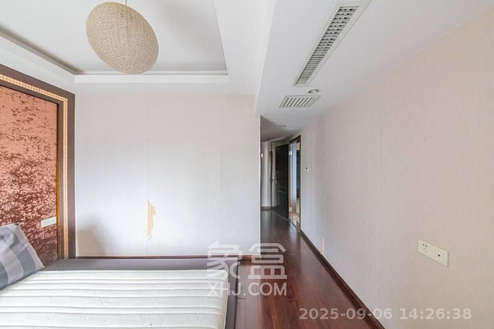 博林金谷 4室2厅3卫 3800.0元/月 博林金谷 4室2厅3卫 3800.0元/月室内图