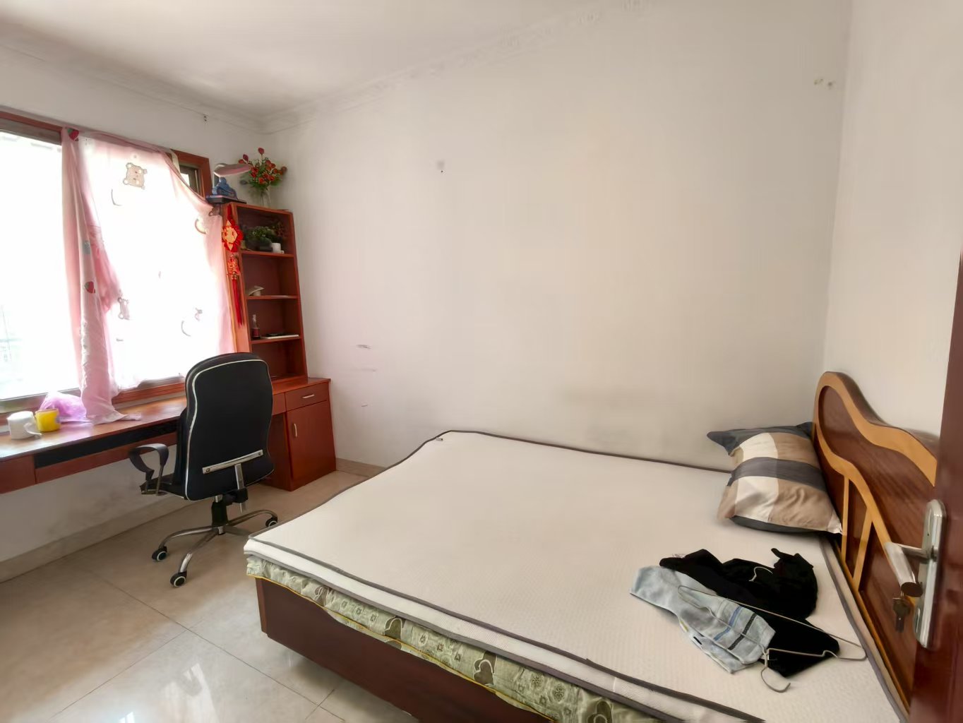 八角亭花苑 3室2厅1卫 1200.0元/月 八角亭花苑 3室2厅1卫 1200.0元/月室内图