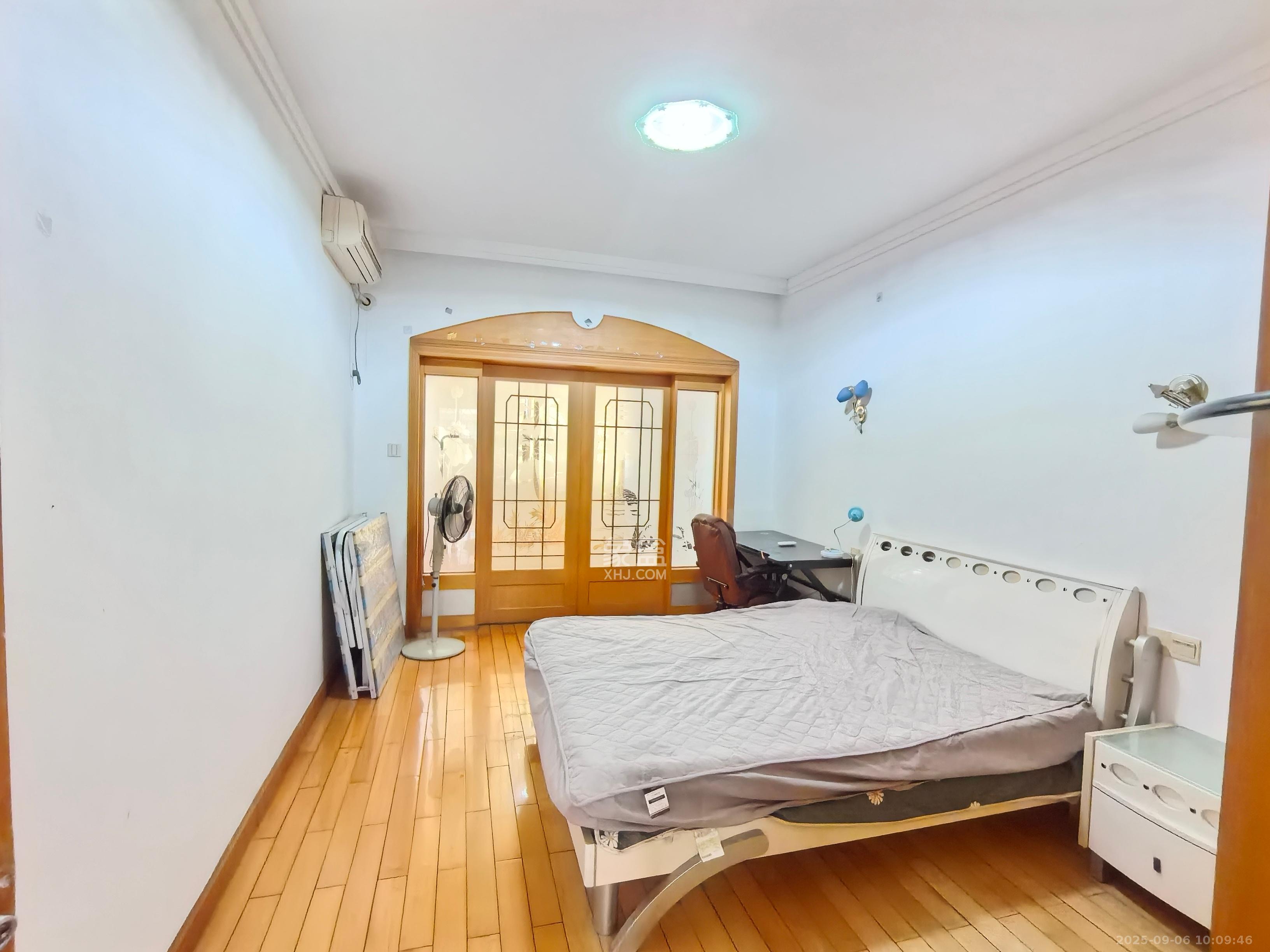 中建五局信和苑二区 2室1厅1卫 1100.0元/月 中建五局信和苑二区 2室1厅1卫 1100.0元/月室内图