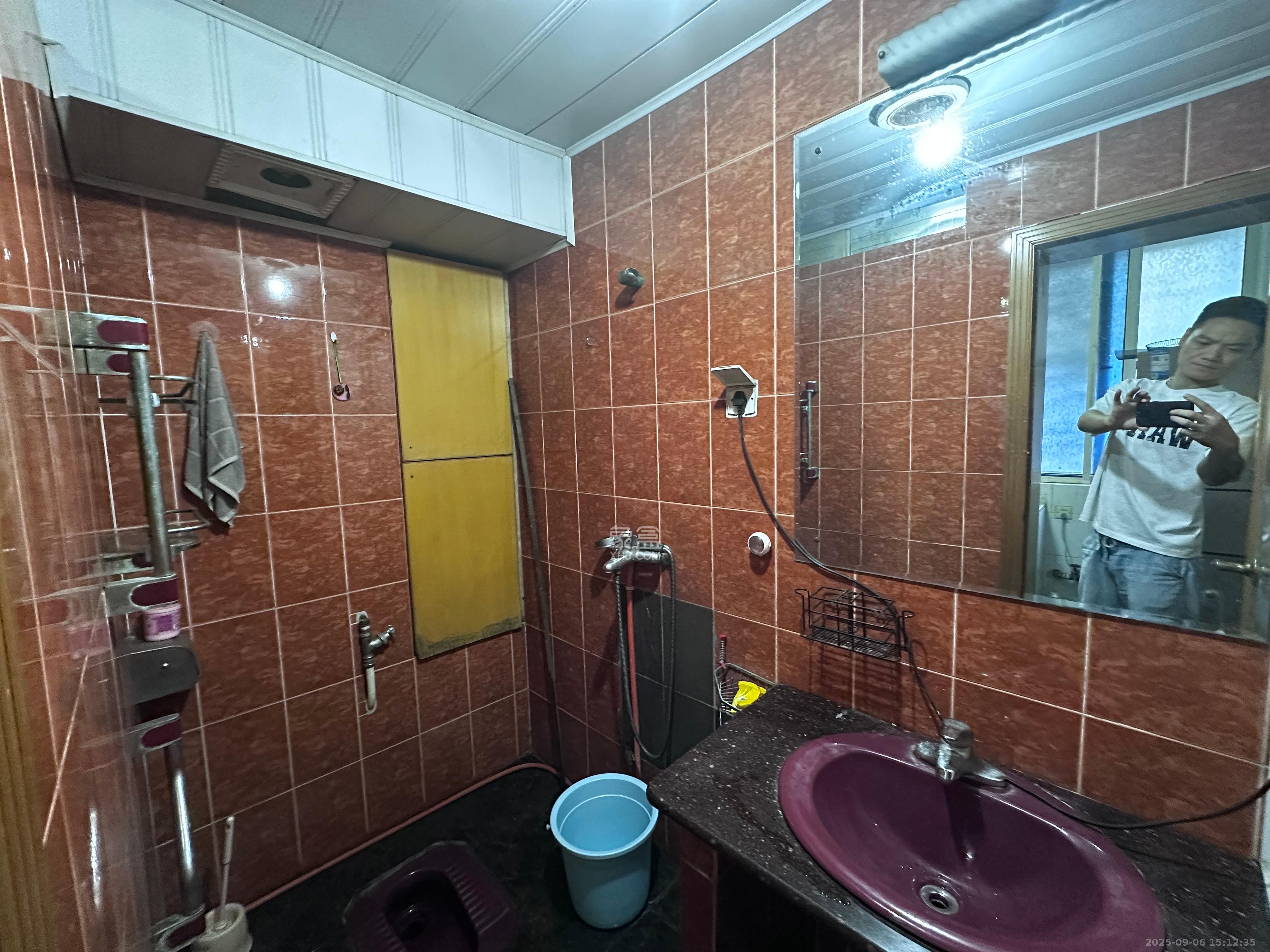 省旅游局宿舍 2室2厅2卫 1808.0元/月 省旅游局宿舍 2室2厅2卫 1808.0元/月室内图