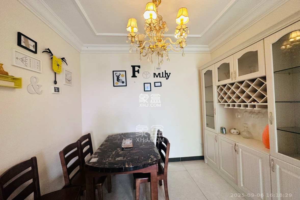 恒大雅苑 2室2厅1卫 2500.0元/月 恒大雅苑 2室2厅1卫 2500.0元/月室内图