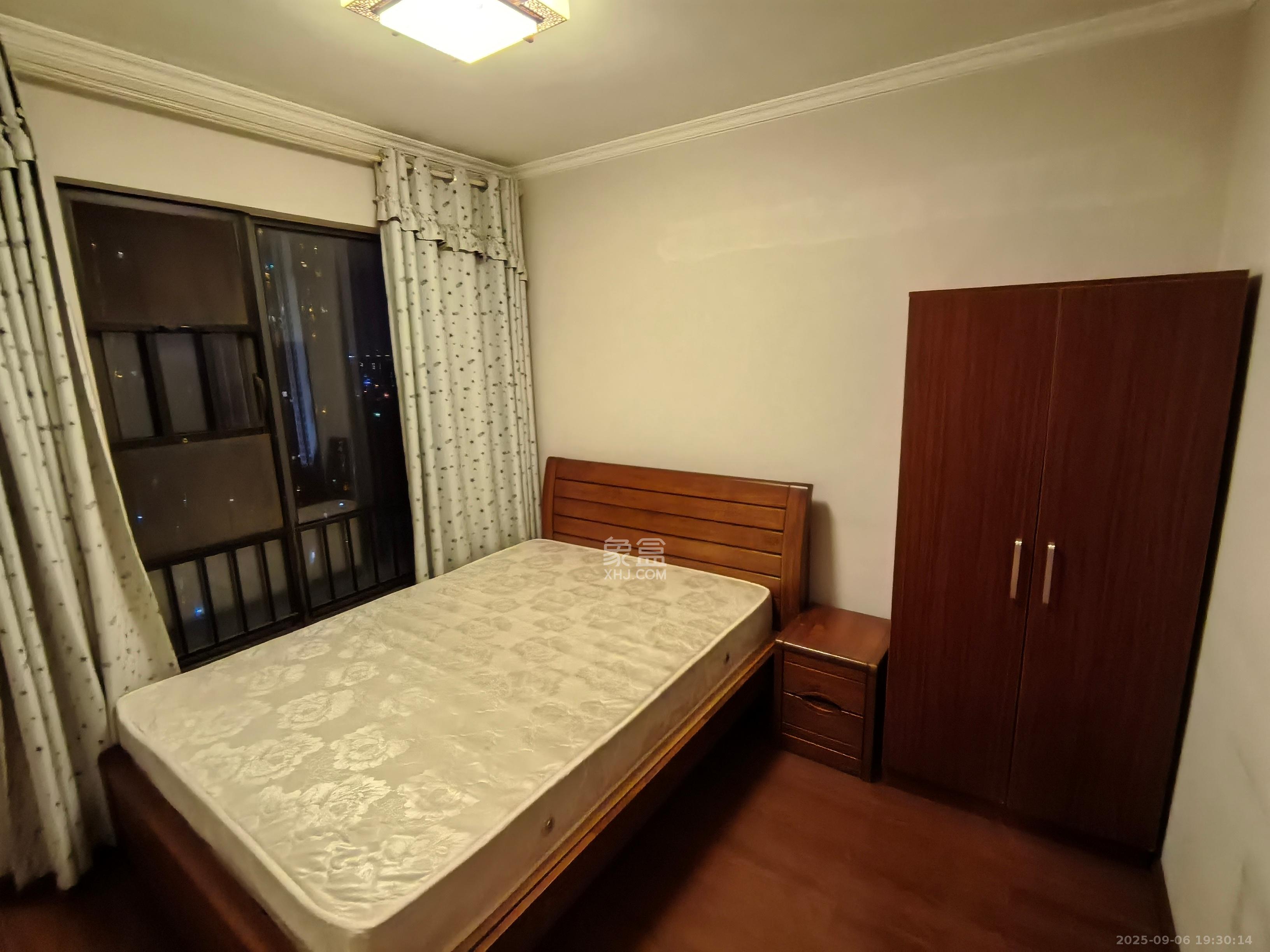 万科金域华府三四期 3室2厅1卫 2500.0元/月 万科金域华府三四期 3室2厅1卫 2500.0元/月室内图