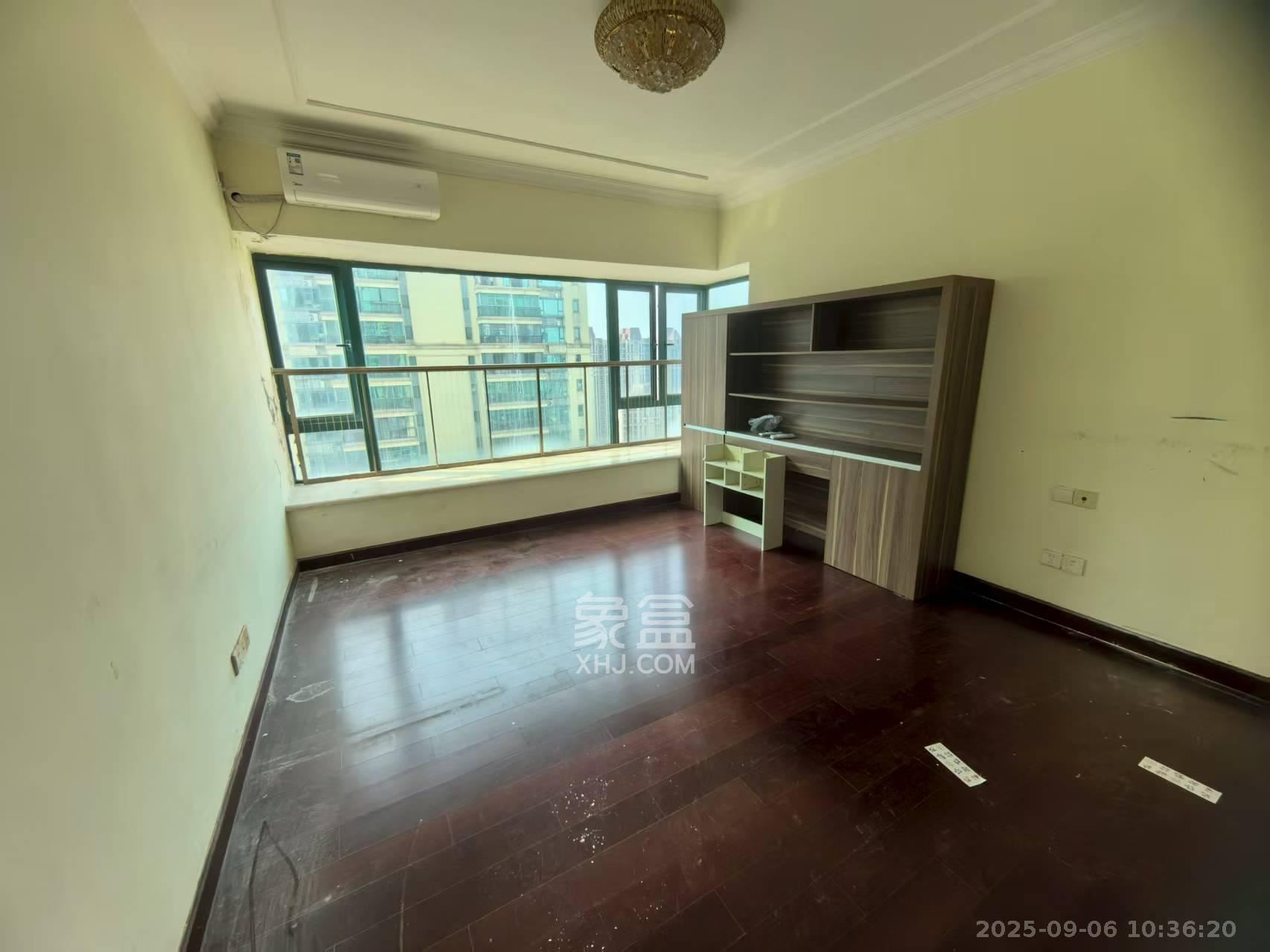 恒大绿洲 4室2厅2卫 3500.0元/月 恒大绿洲 4室2厅2卫 3500.0元/月室内图