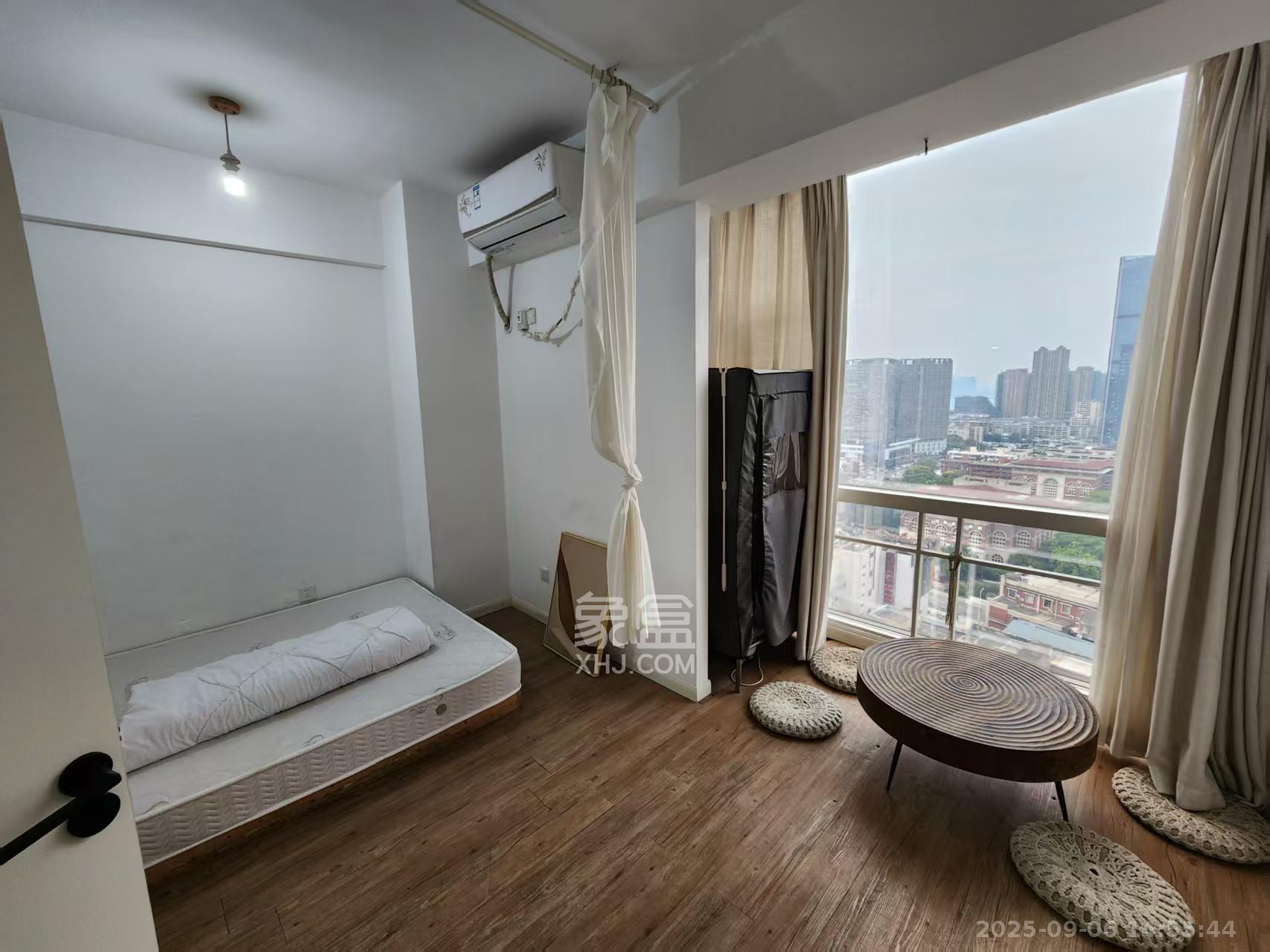 英尚国际  2室2厅1卫    2800.0元/月室内图