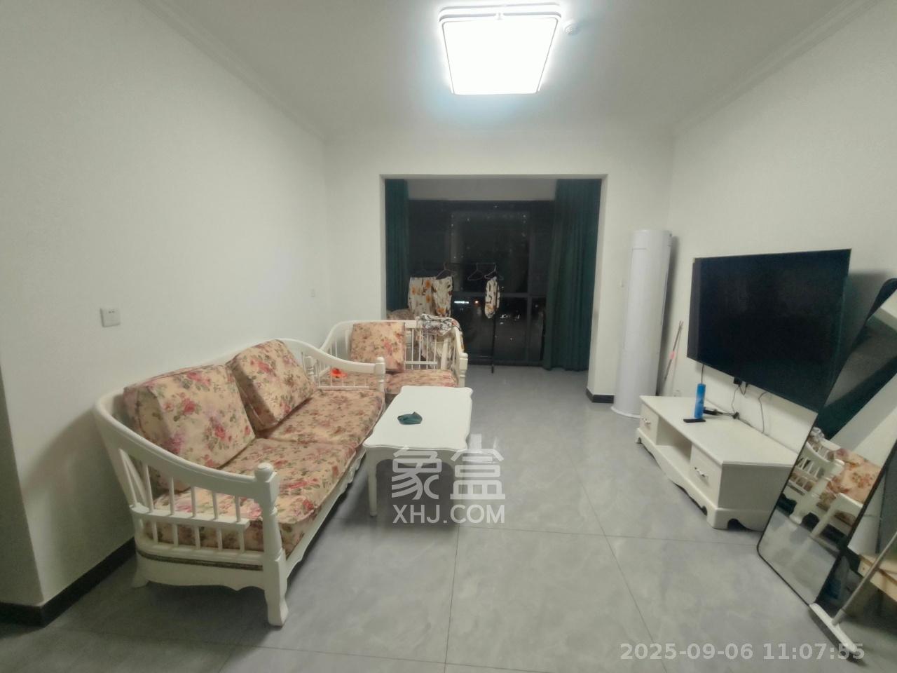 嘉荣苑  3室2厅1卫    3000.0元/月室内图