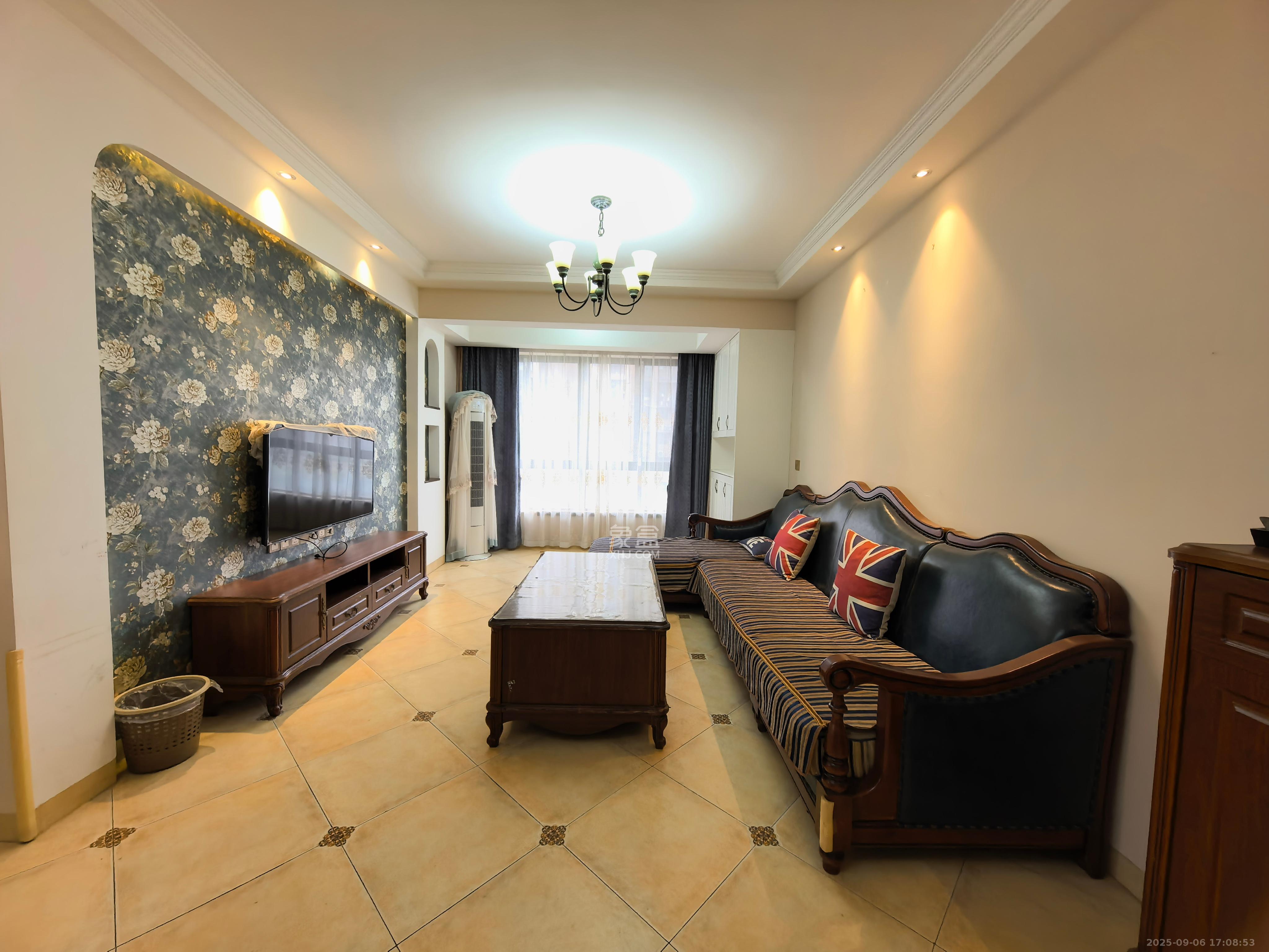 辉煌国际城二期 2室2厅1卫 2600.0元/月 辉煌国际城二期 2室2厅1卫 2600.0元/月室内图