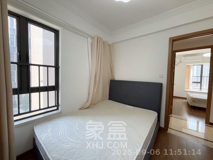深业鹭栖府  3室2厅2卫   3500.00元/月室内图