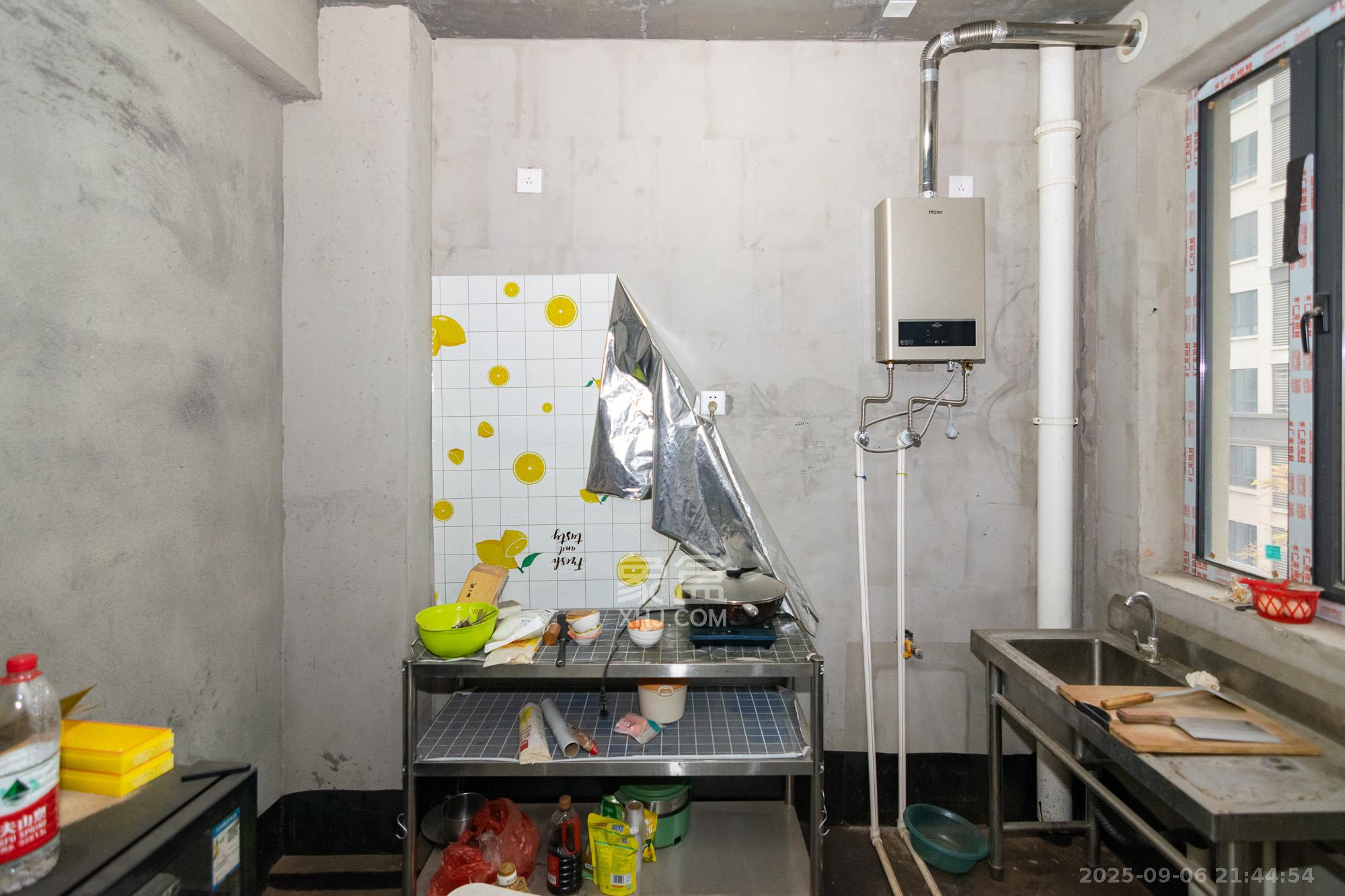 澳海望洲府  3室2厅2卫    59.8万 澳海望洲府  3室2厅2卫    59.8万厨房