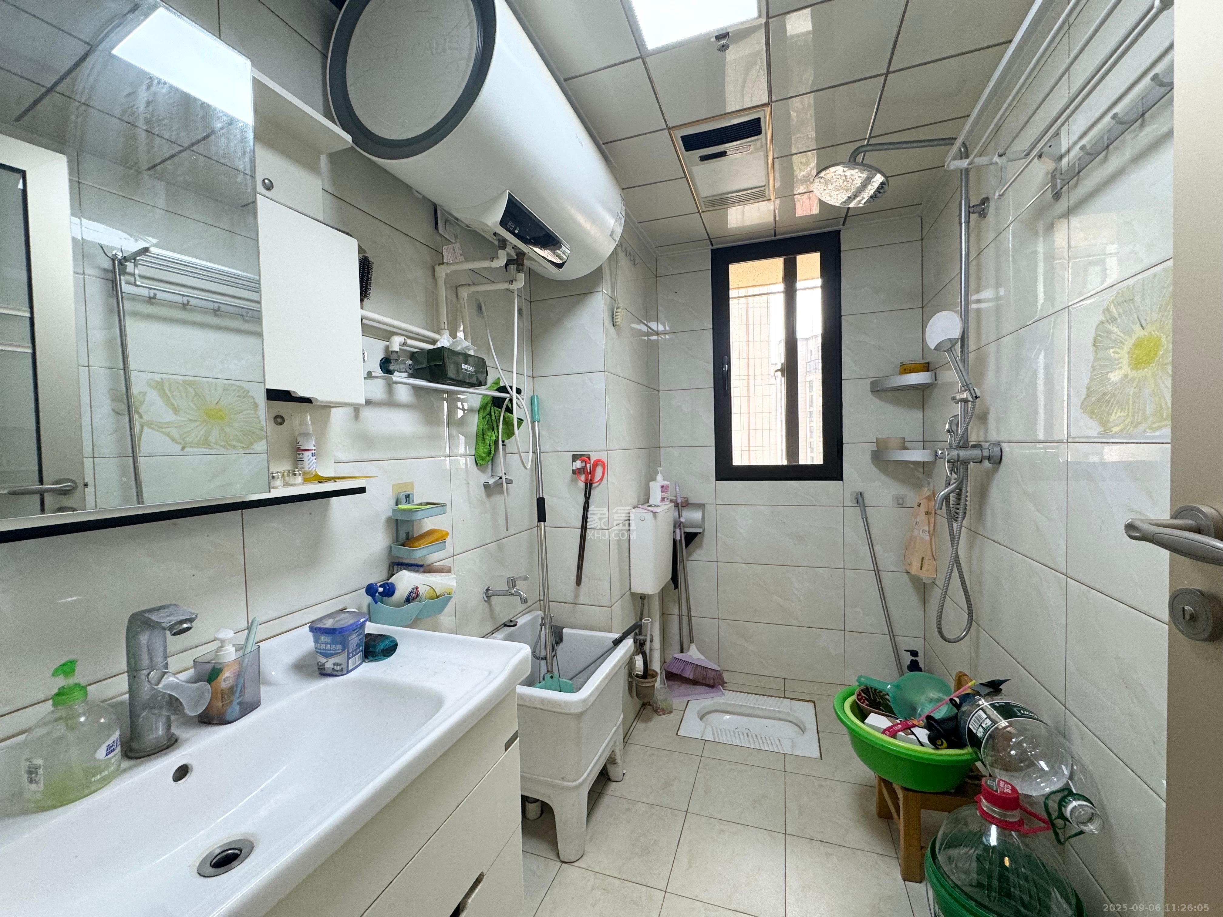 中海新城熙岸（中信新城五期）  2室2厅1卫    1900.0元/月室内图