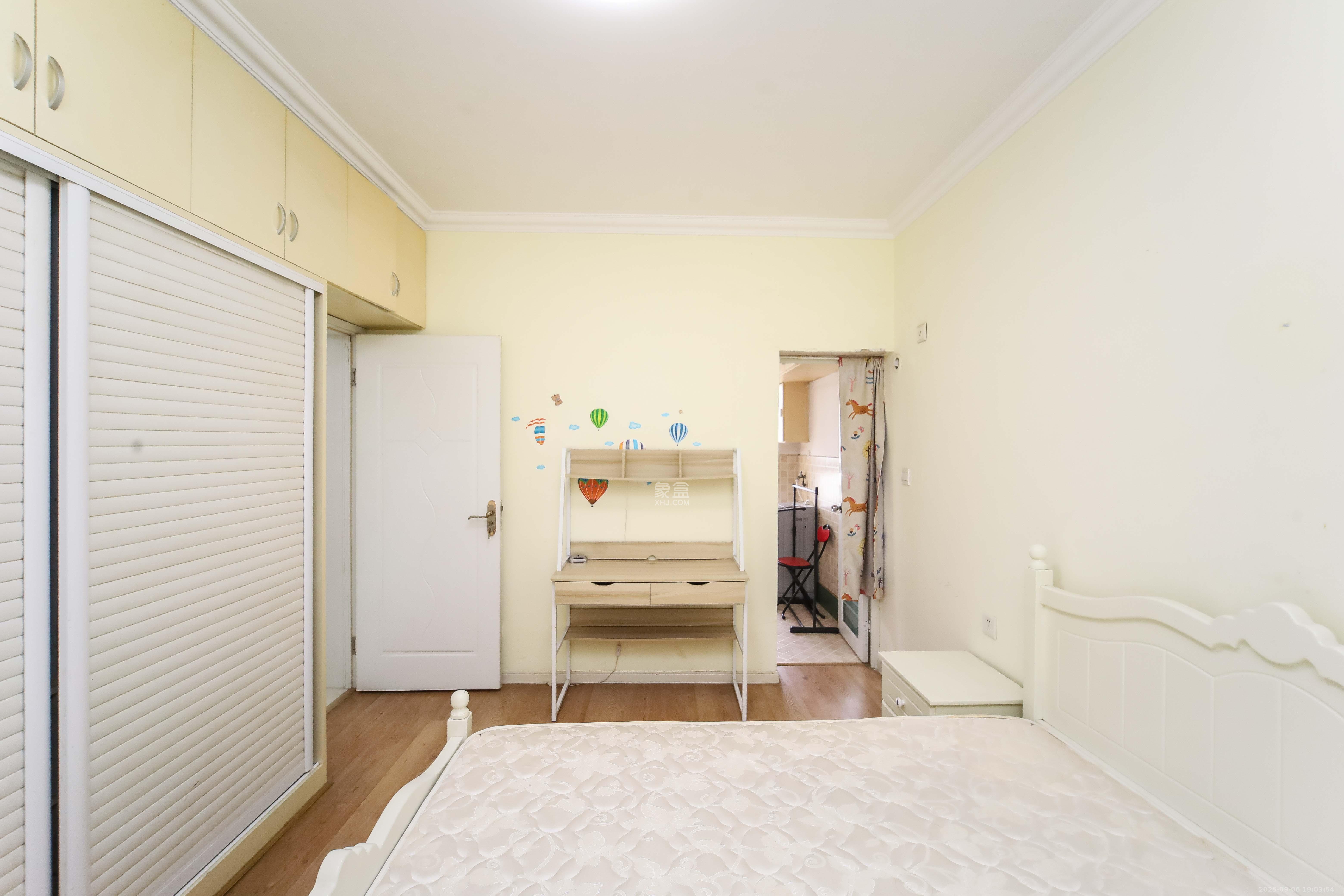 汇都公寓 1室1厅1卫 39.9万 汇都公寓 1室1厅1卫 39.9万卧室