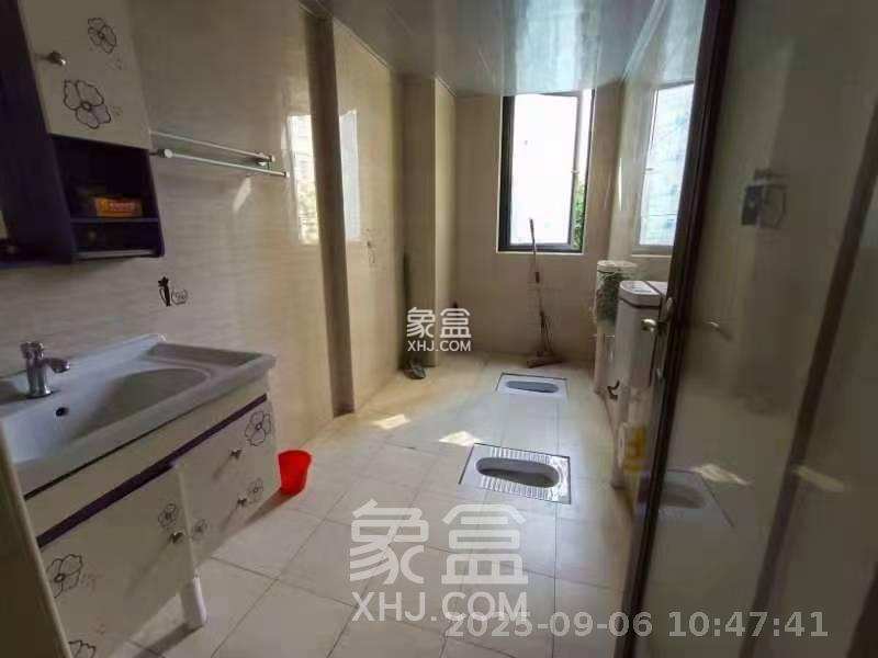 莱茵城 3室2厅2卫 2500.0元/月 莱茵城 3室2厅2卫 2500.0元/月室内图