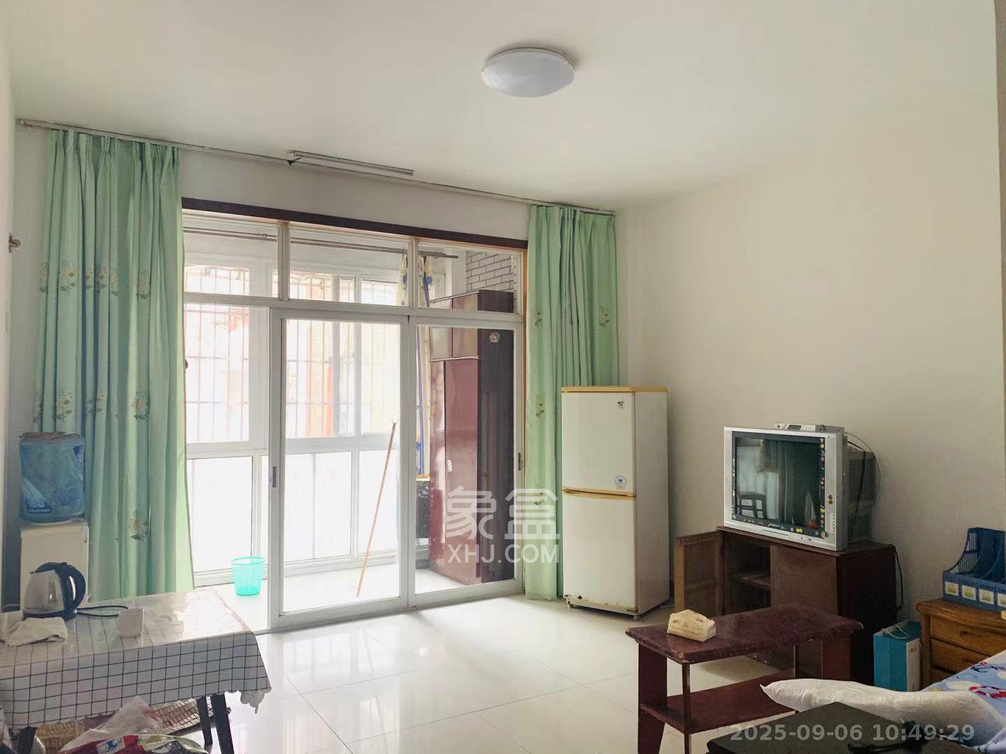 山水人家一二期  1室1厅1卫    900.0元/月 山水人家一二期  1室1厅1卫    900.0元/月室内图