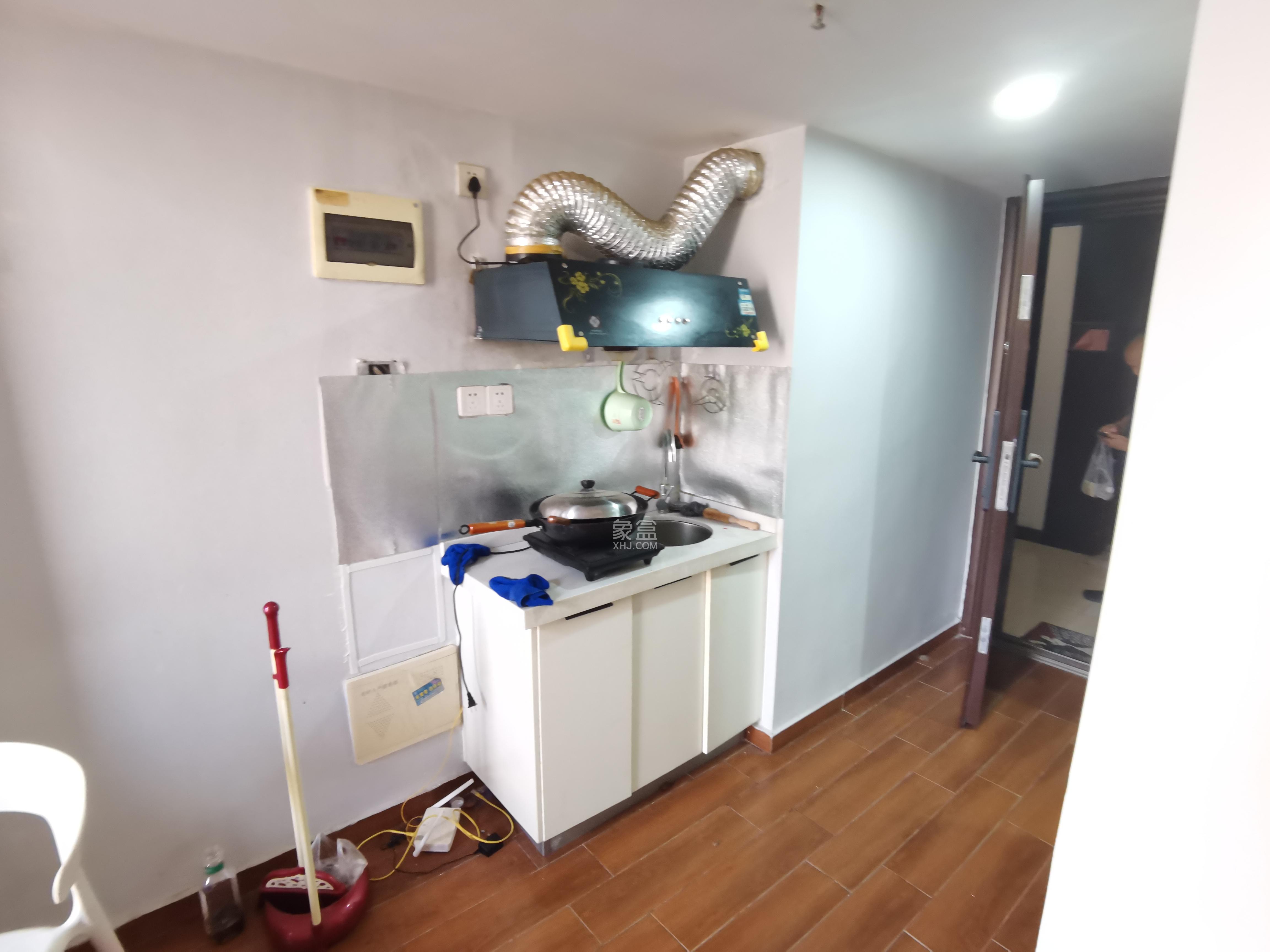 兰亭湾畔  1室1厅1卫   1500.00元/月室内图