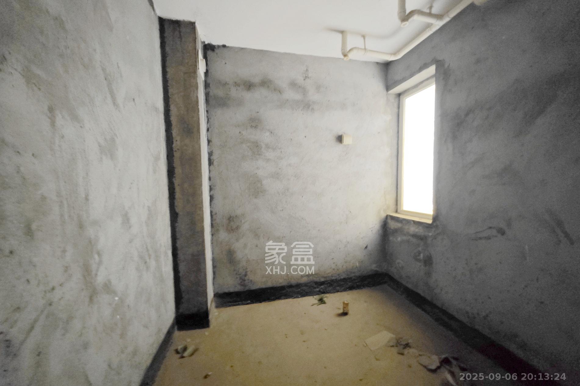 丽星景园  3室2厅2卫   110.00万其他