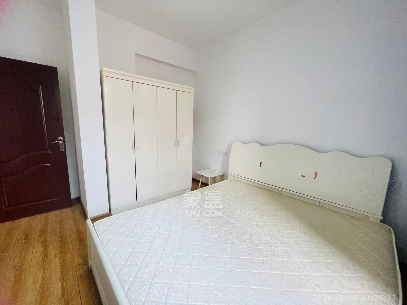 正旺国际铭城(正旺U公馆) 2室1厅1卫 2400.0元/月 正旺国际铭城(正旺U公馆) 2室1厅1卫 2400.0元/月室内图