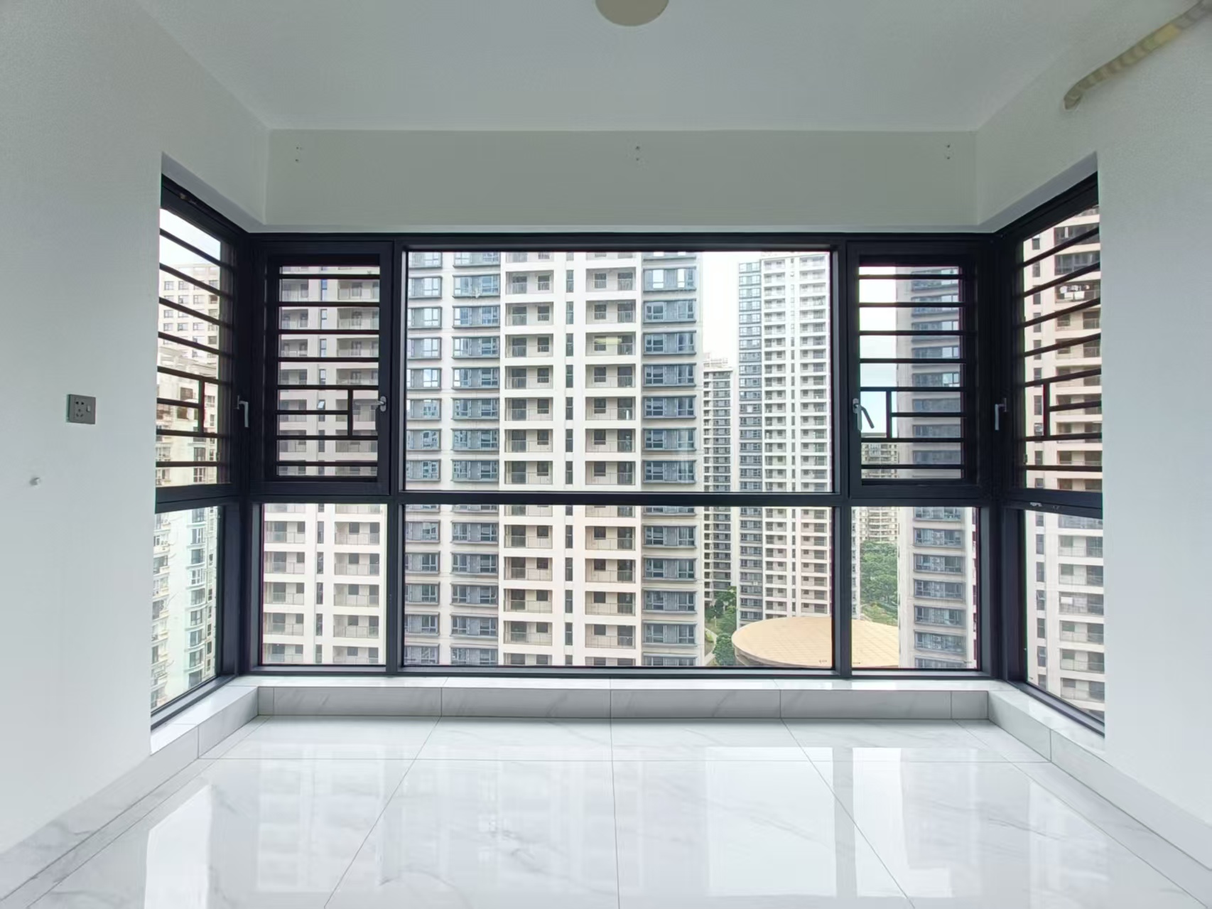 尚运上品 3室2厅2卫 5300.0元/月 尚运上品 3室2厅2卫 5300.0元/月室内图