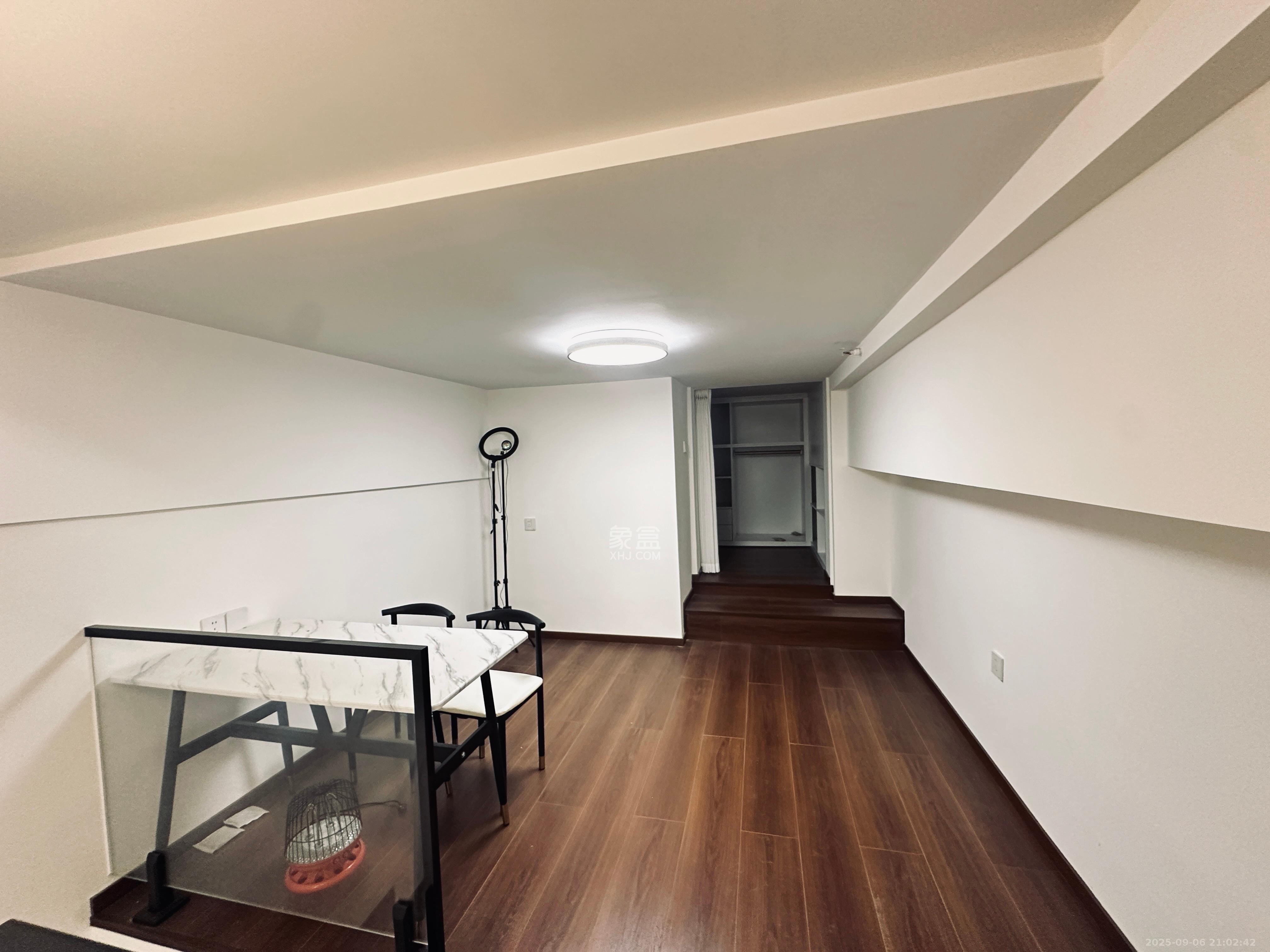 保利天禧EF区  2室2厅1卫    2800.0元/月 保利天禧EF区  2室2厅1卫    2800.0元/月室内图